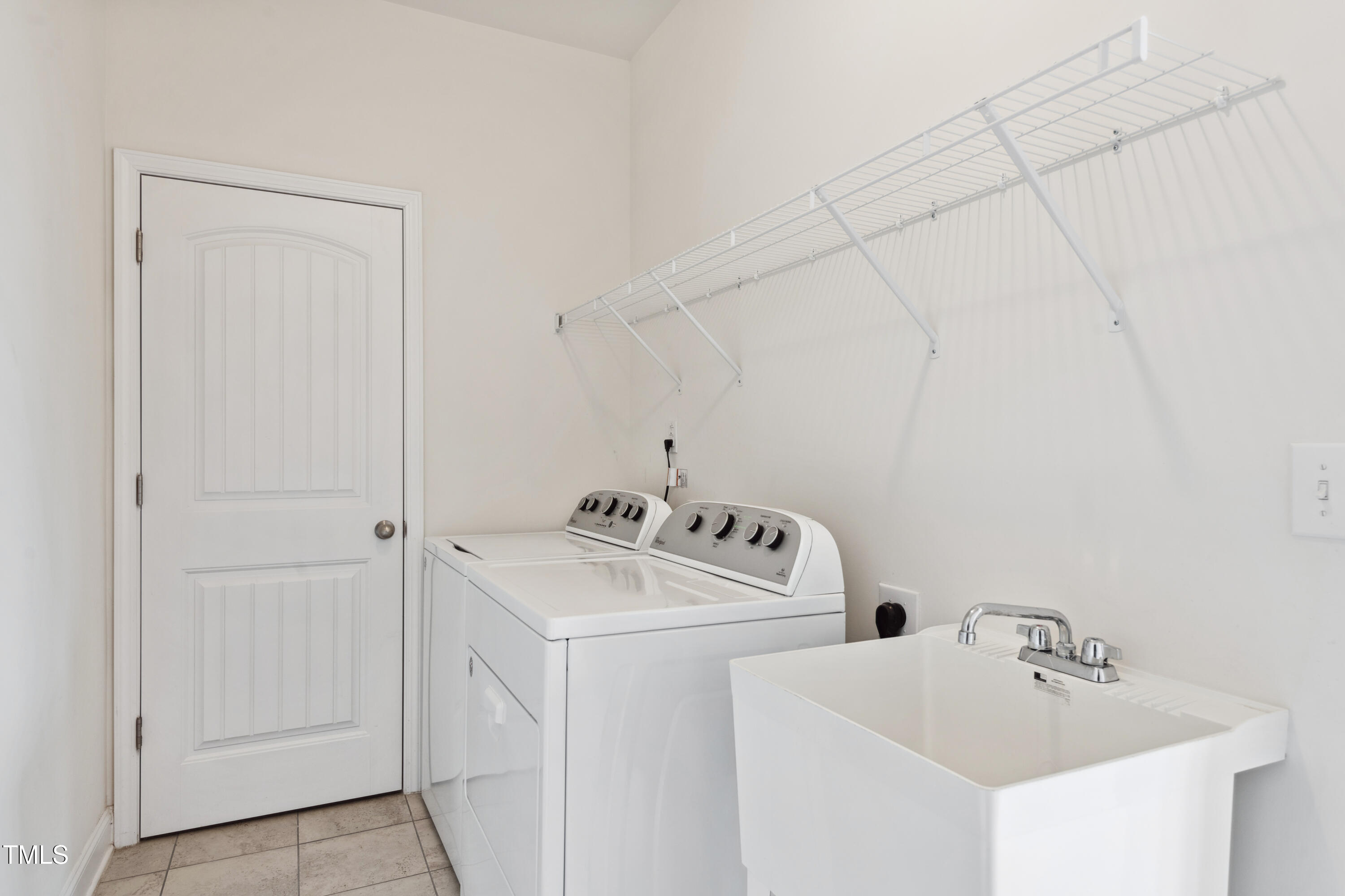 1913 Brodgen Lane Property Photo 22