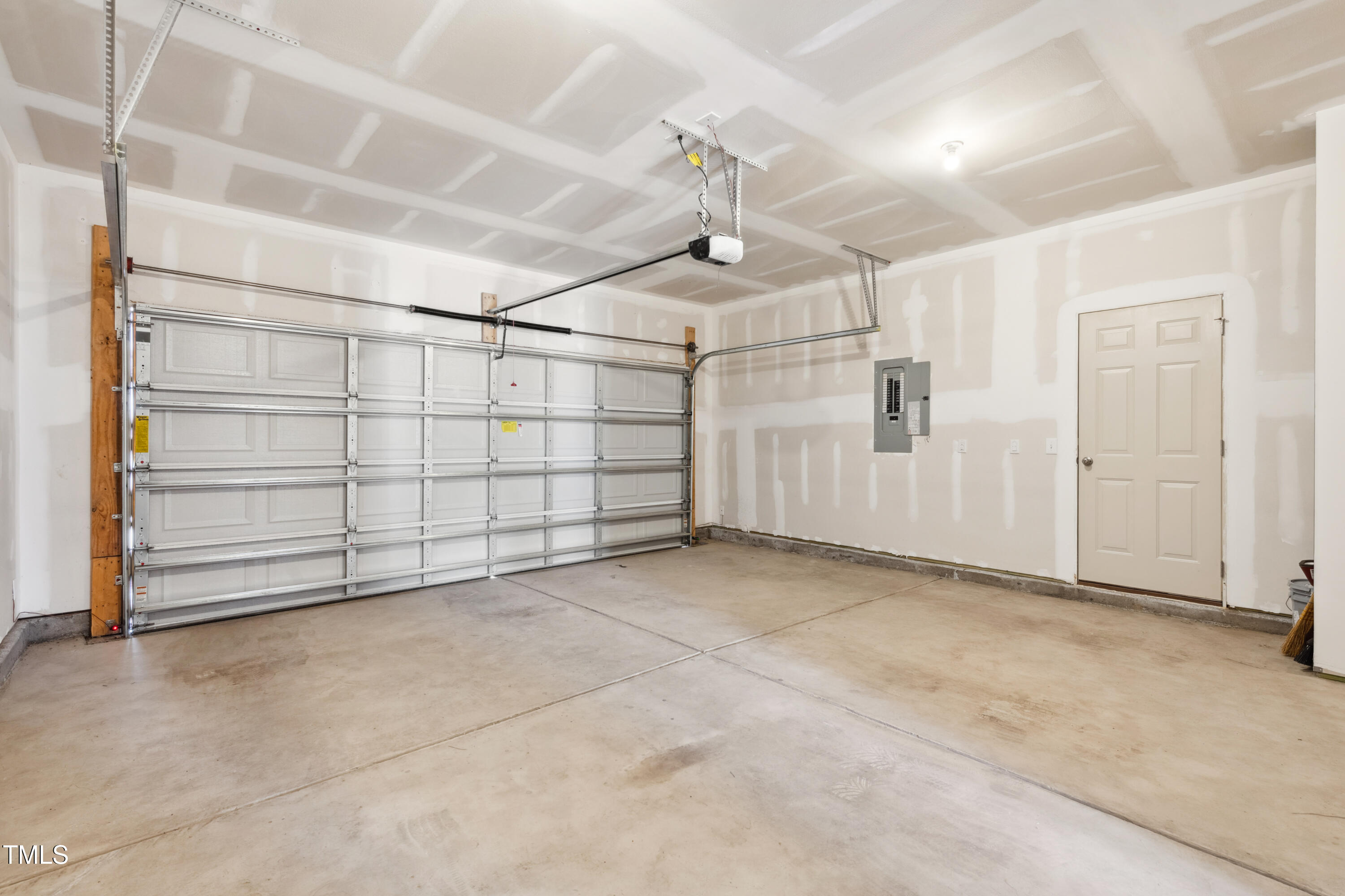 1913 Brodgen Lane Property Photo 23