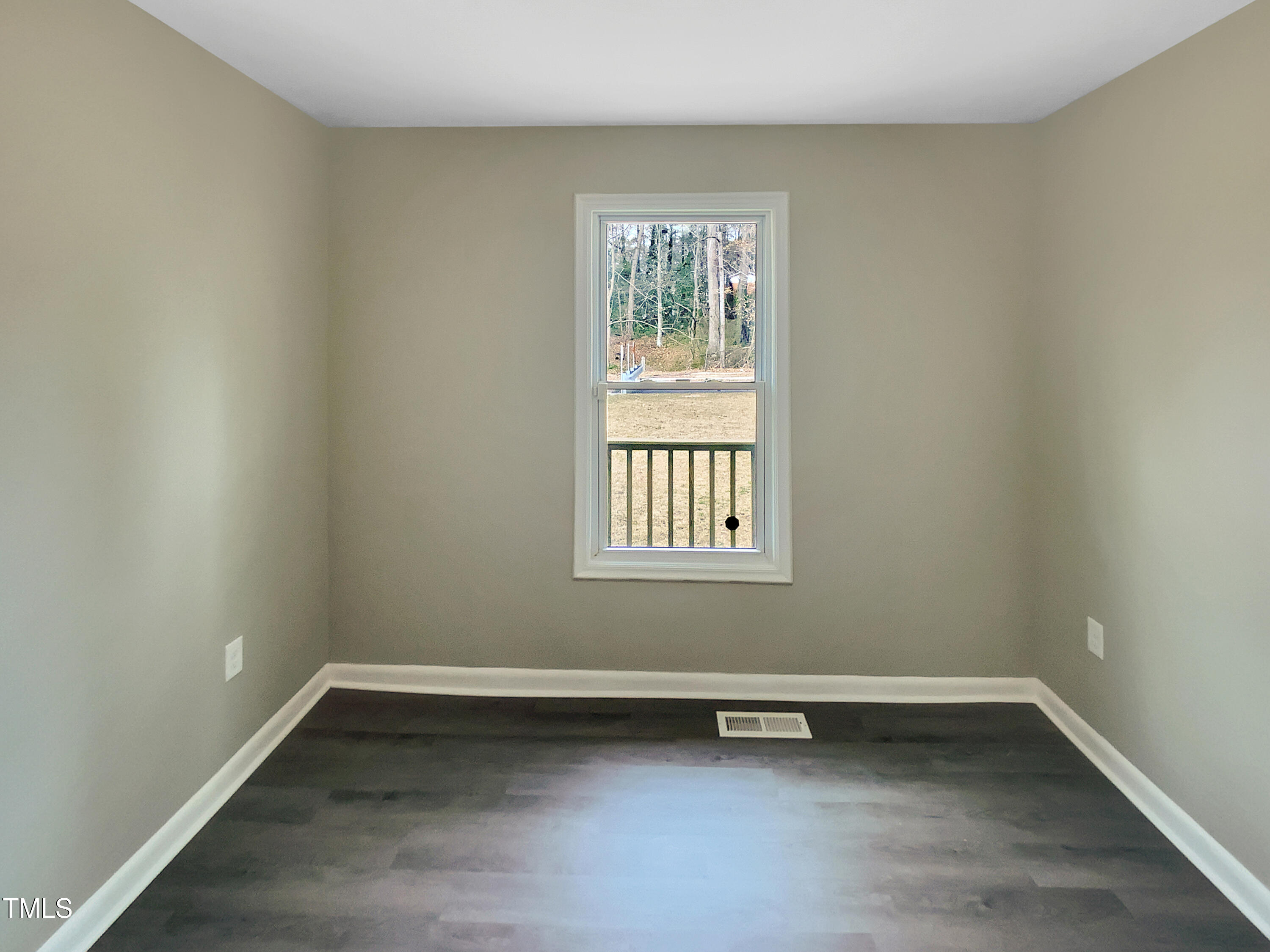 2412 Little John Road Property Photo 5