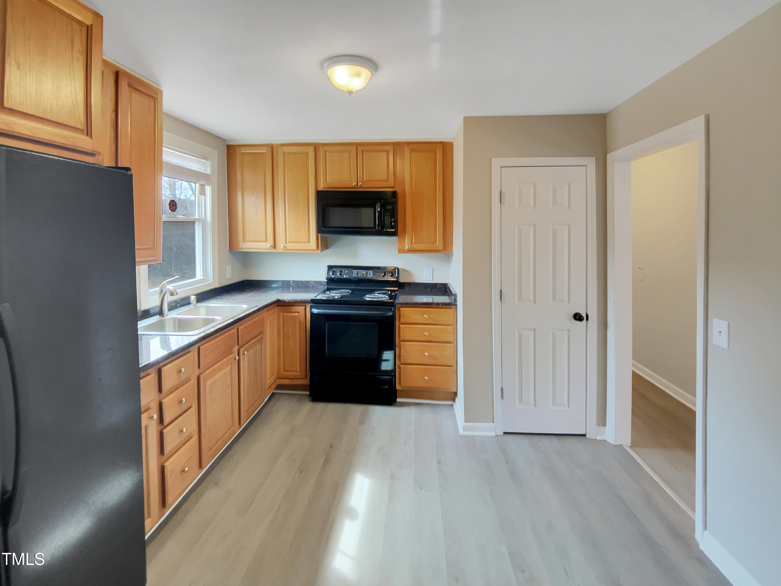 2412 Little John Road Property Photo 6
