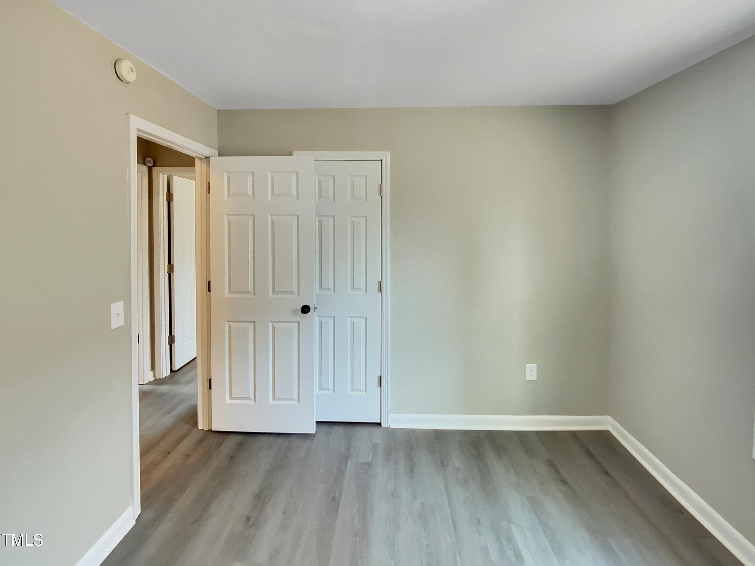2412 Little John Road Property Photo 12