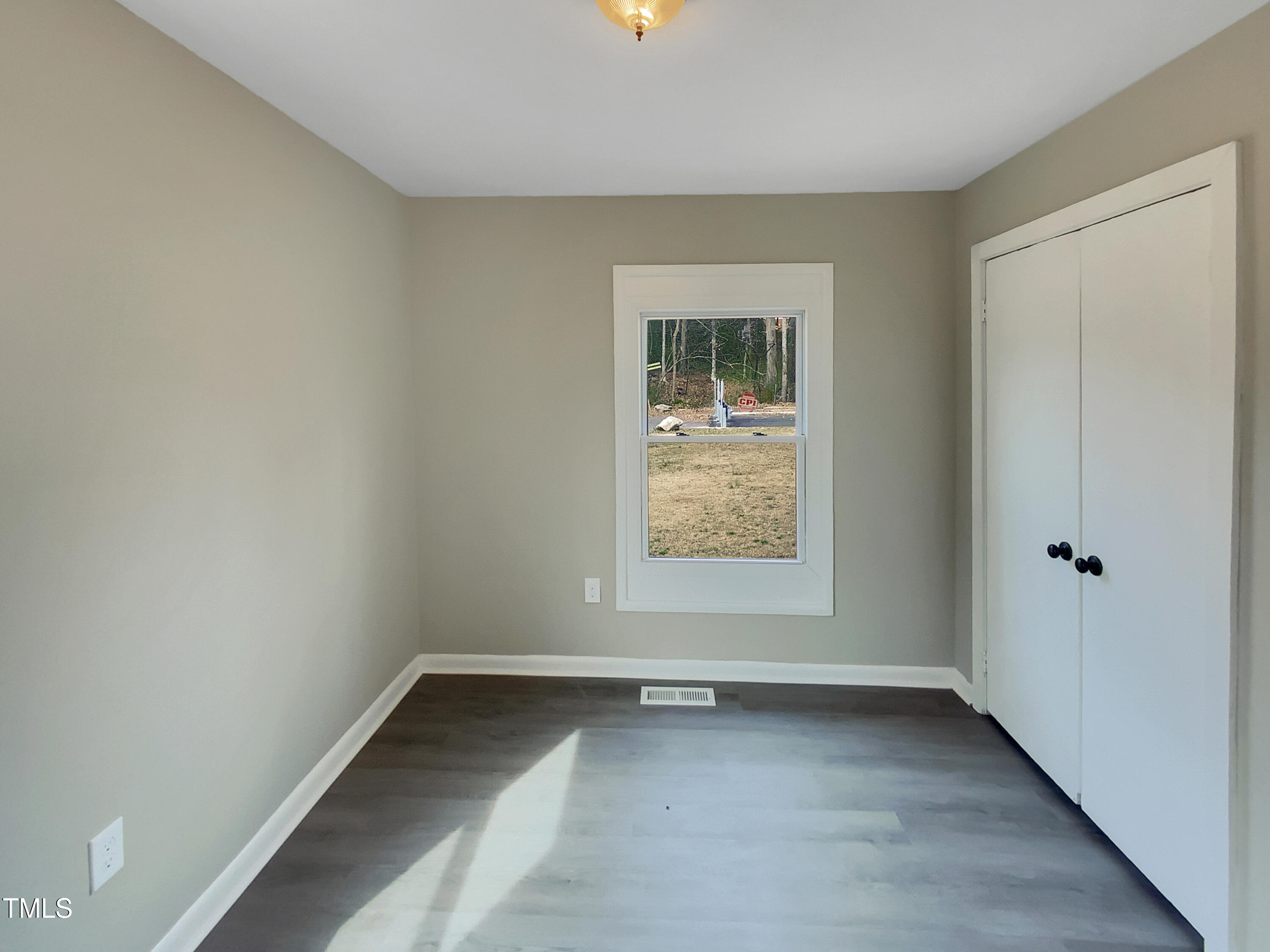 2412 Little John Road Property Photo 13