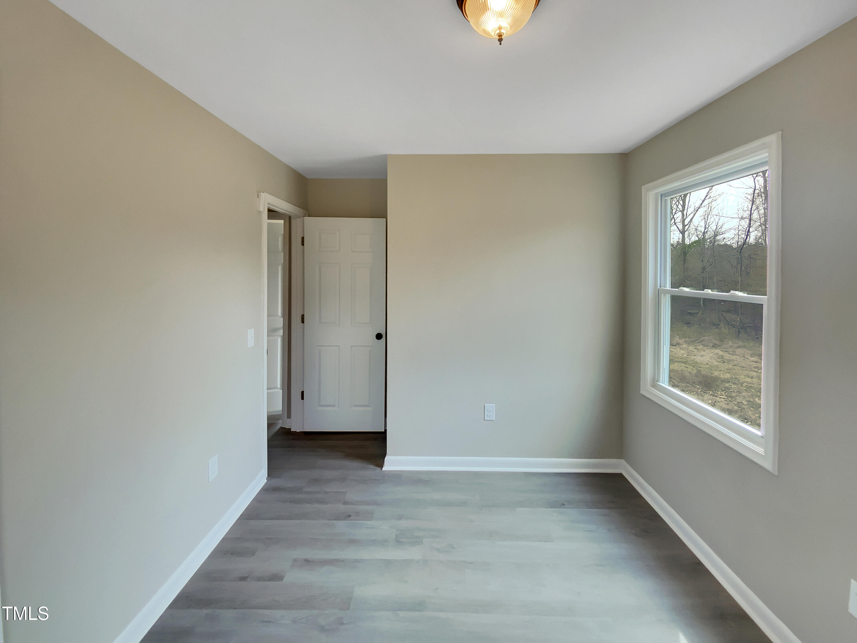 2412 Little John Road Property Photo 14