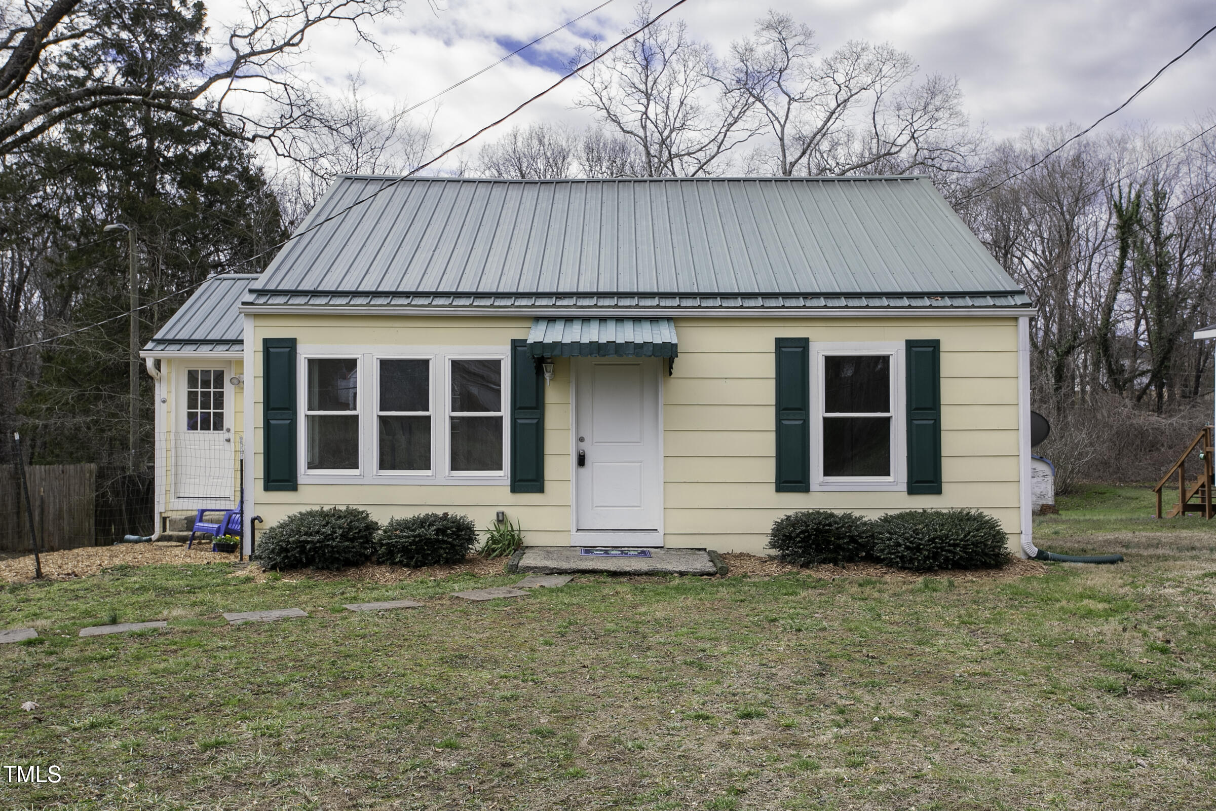 510 Short Street W Property Photo