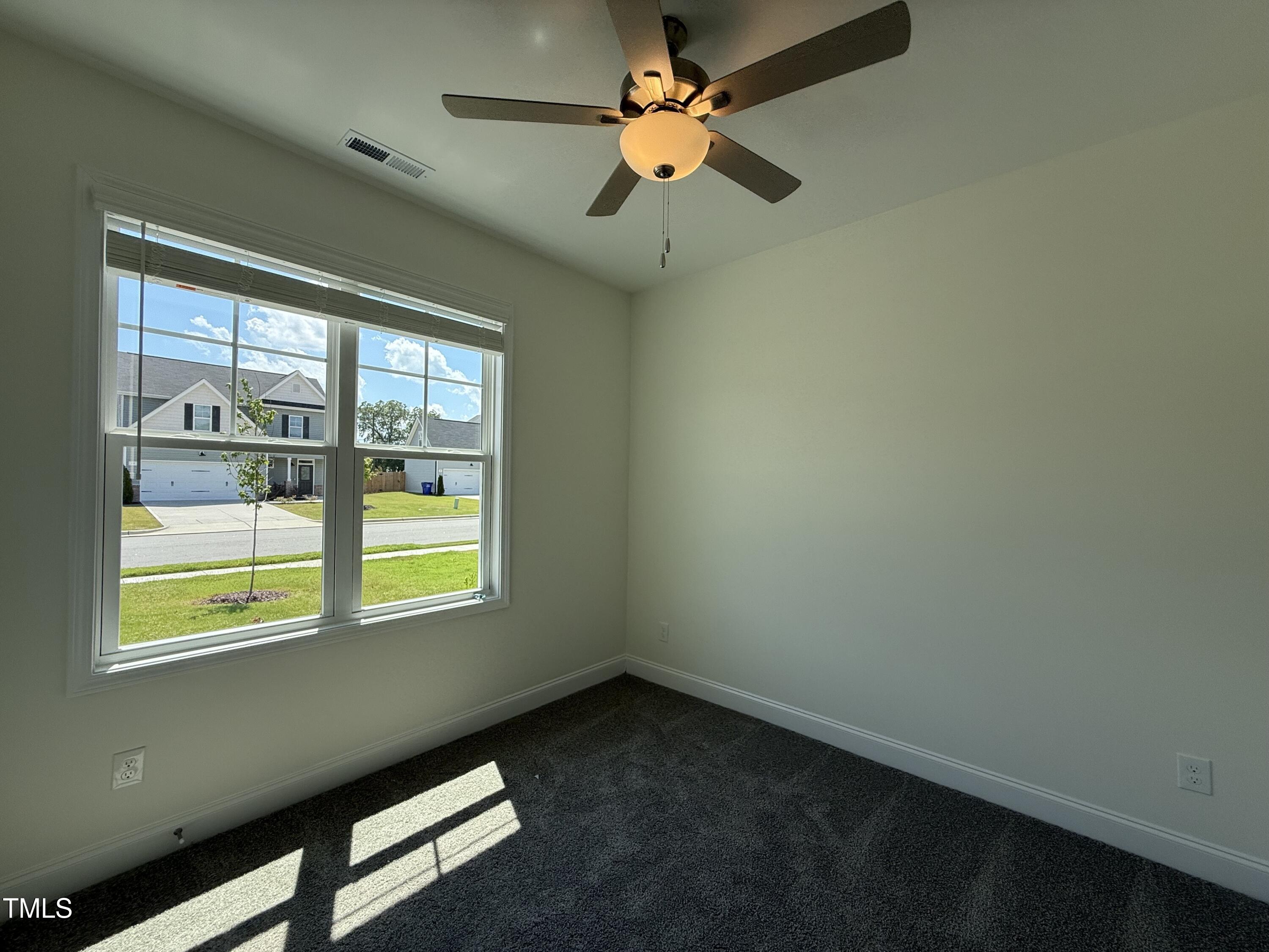 130 W Saltgrass Lane Property Photo 9