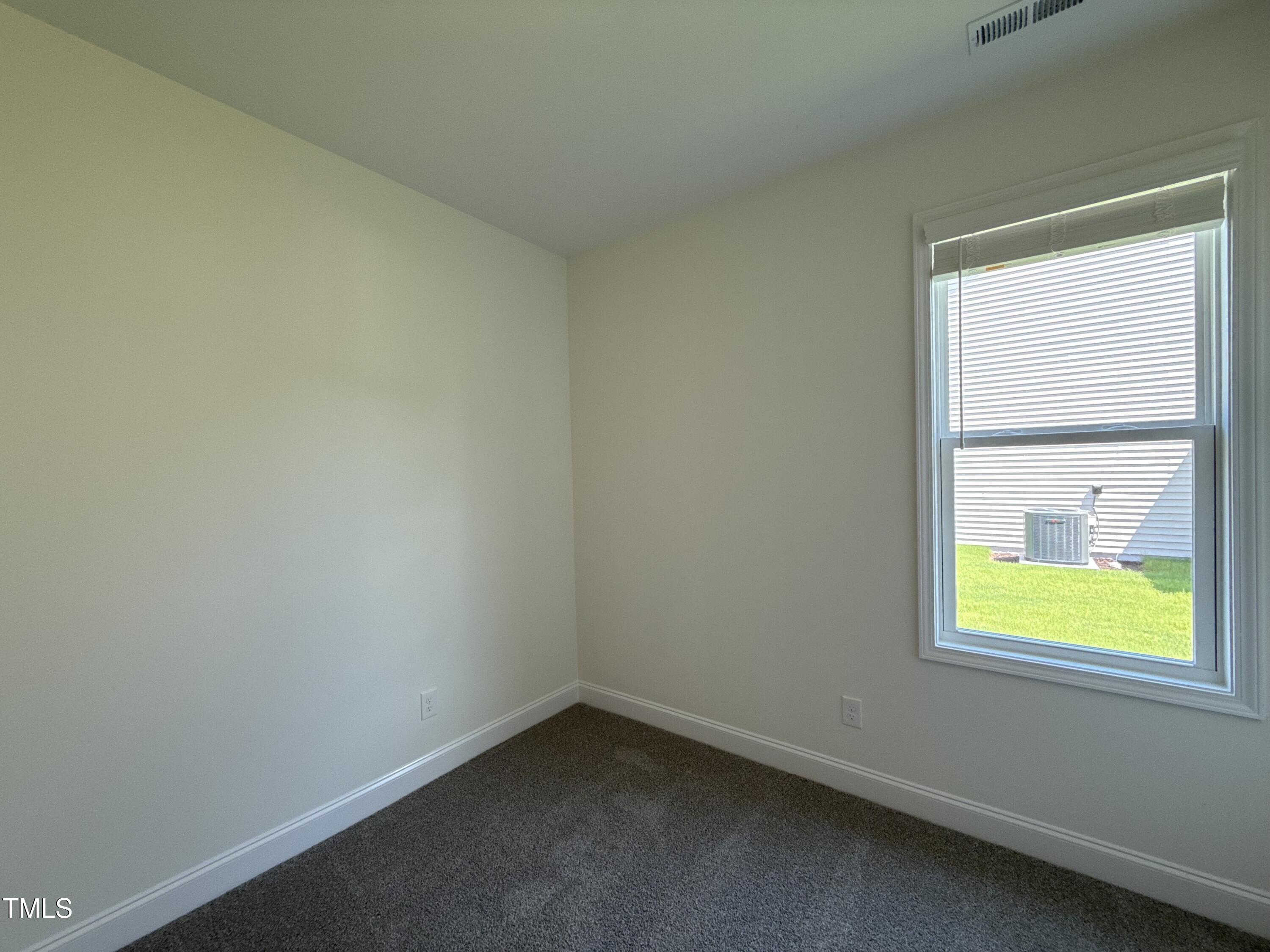 130 W Saltgrass Lane Property Photo 10