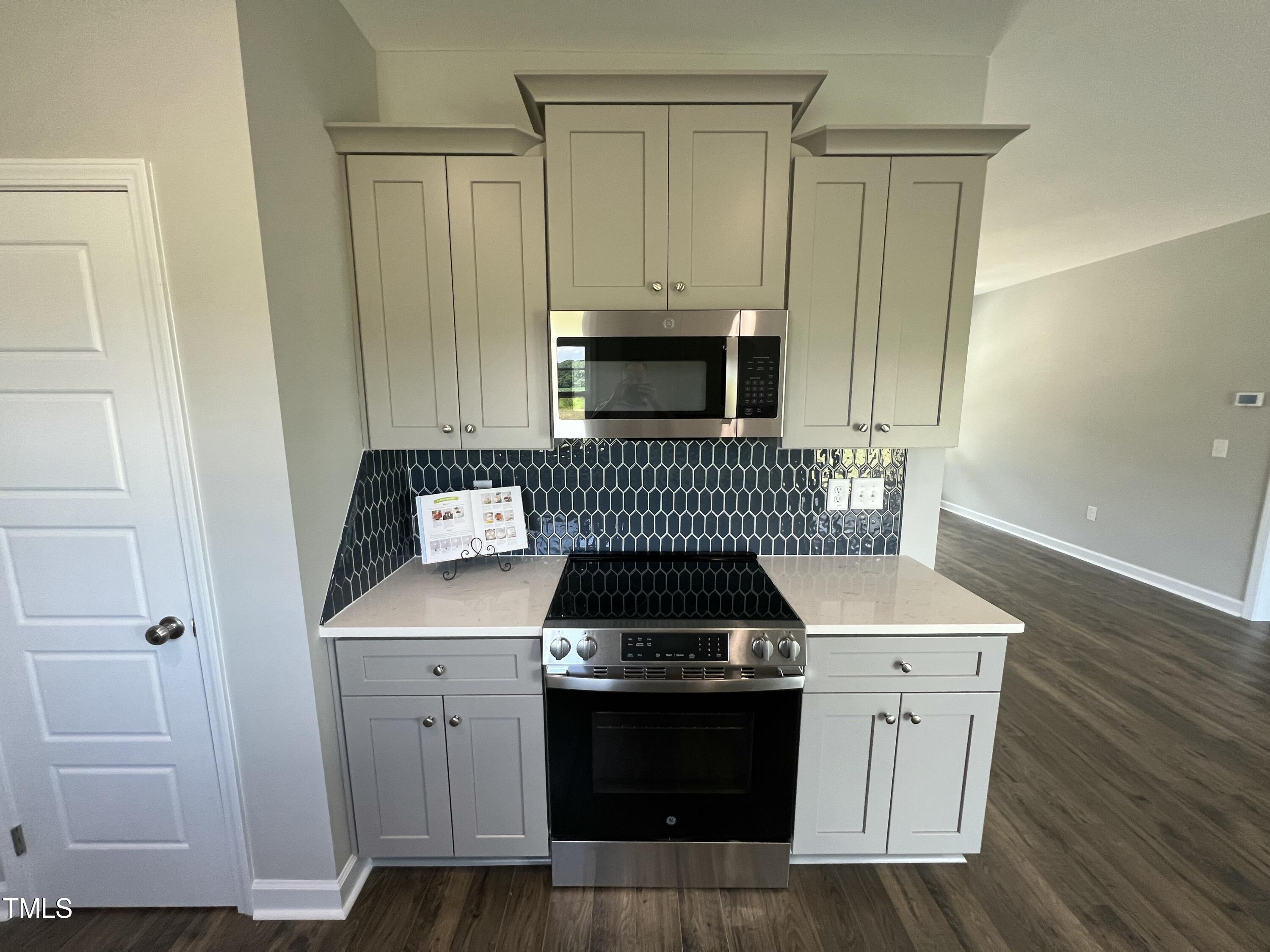 110 Dunbar Hill Drive Property Photo 8