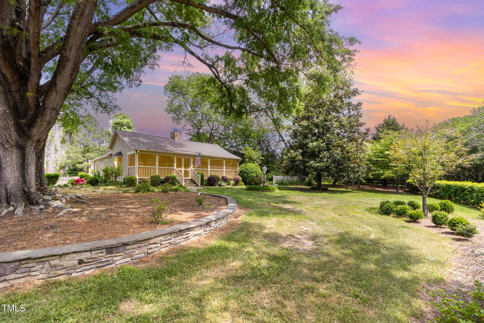 8324 Humie Olive Road Property Photo