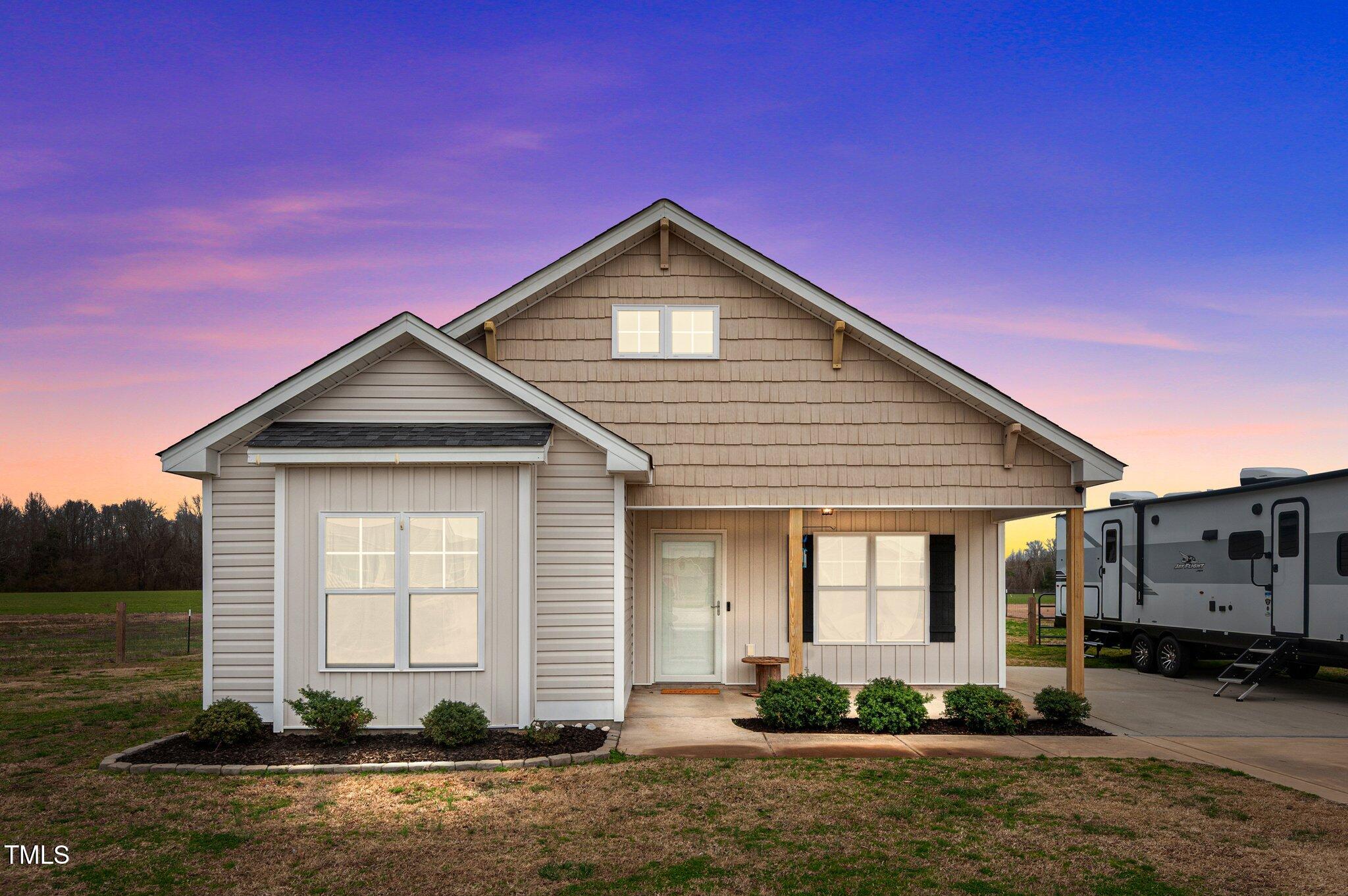 Blanch Fields Real Estate Listings Main Image