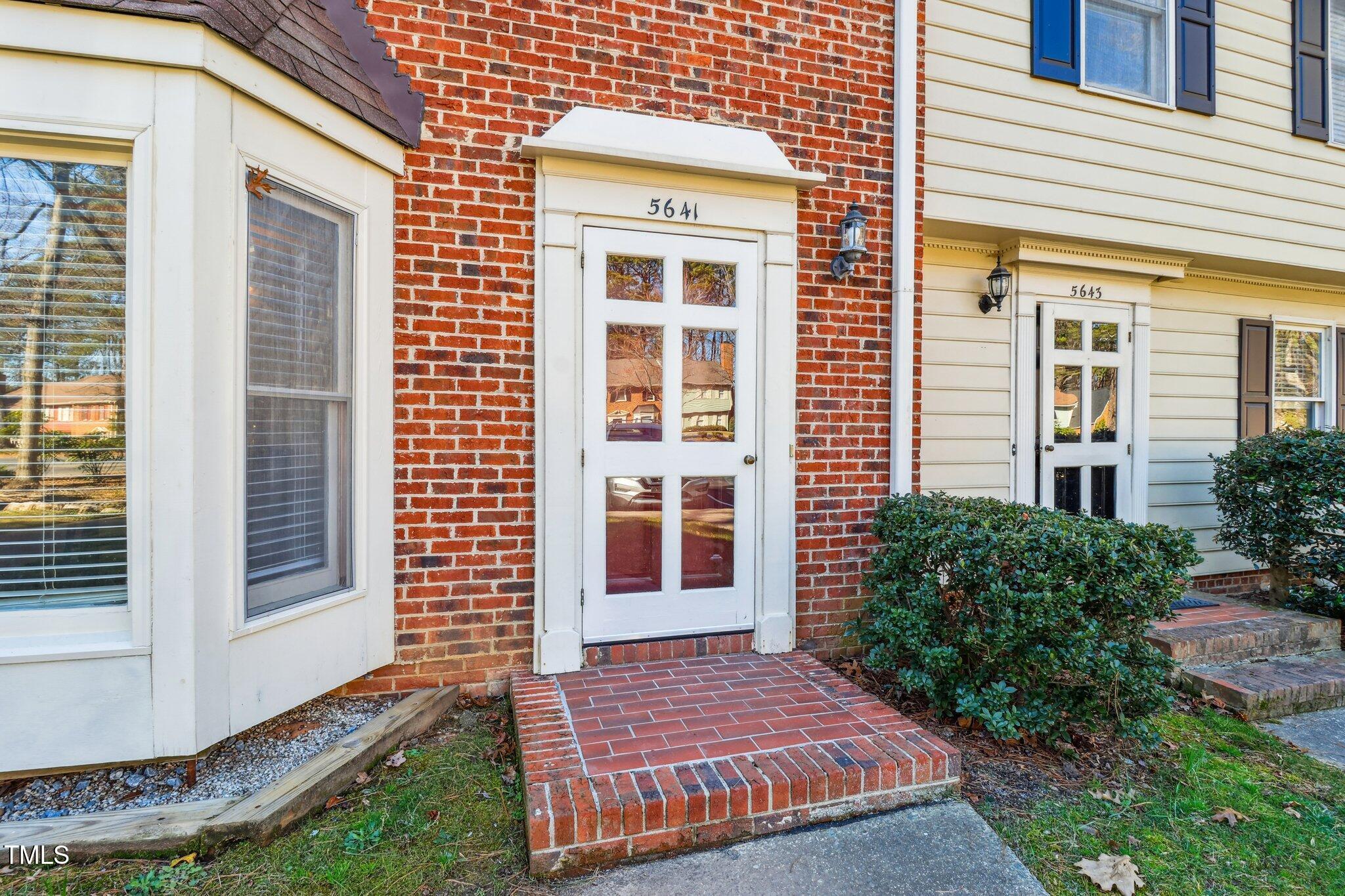 5641 Hamstead Crossing Property Photo