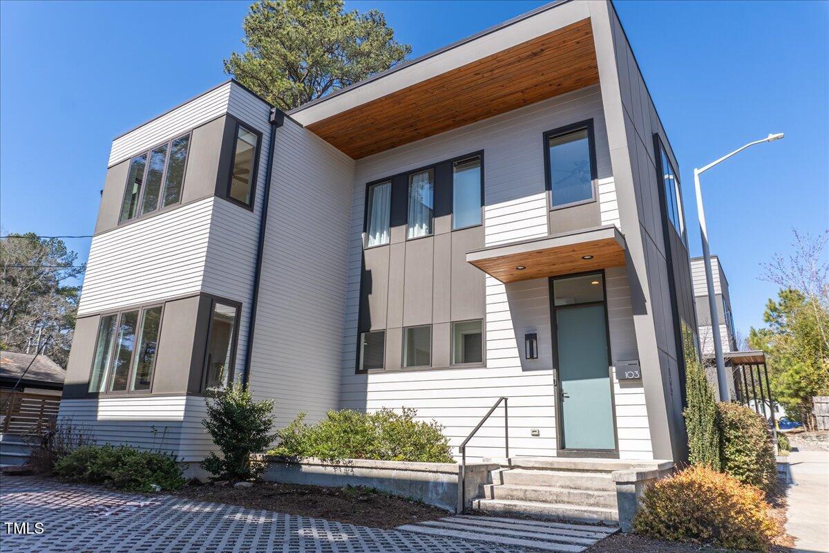 103 Inara Court Property Photo