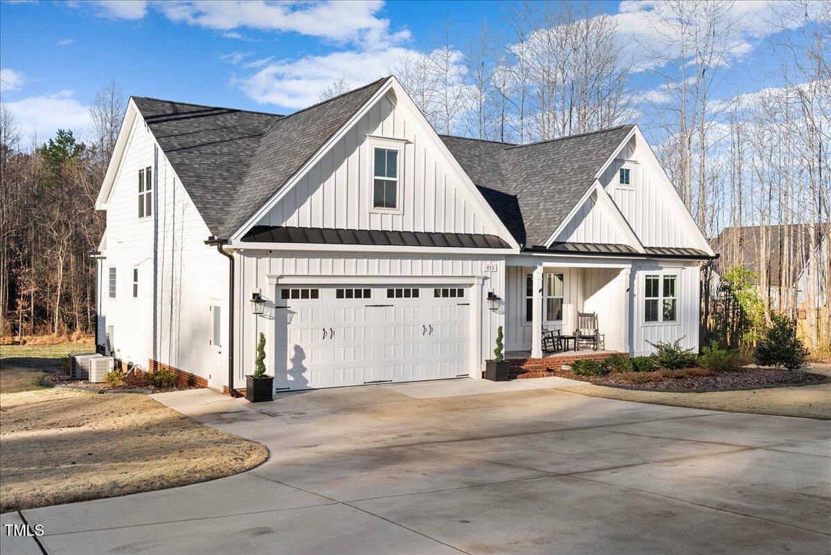 955 Lynch Road Property Photo