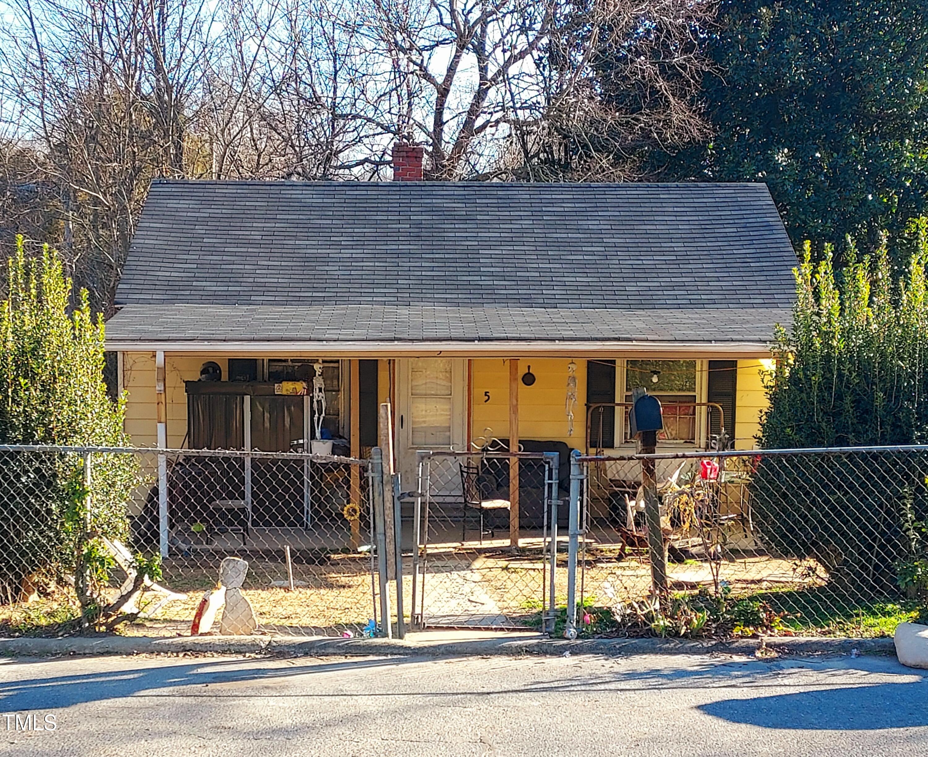 5 Circle Drive Property Photo