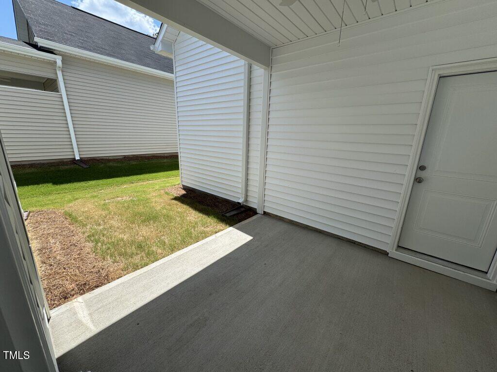 316 White Oak Garden Way # 217 Property Photo 6