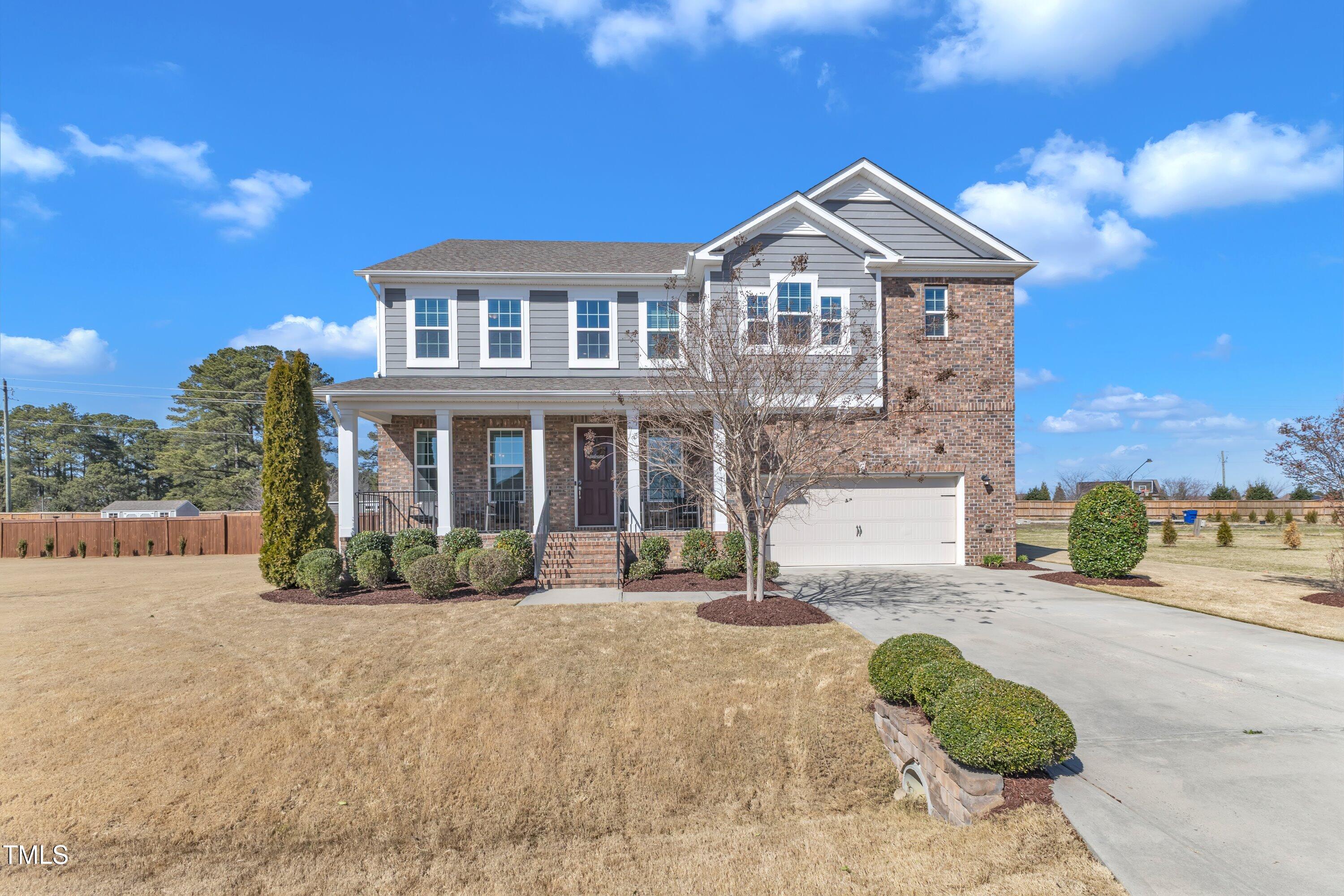 Blaney Farms Real Estate Listings Main Image