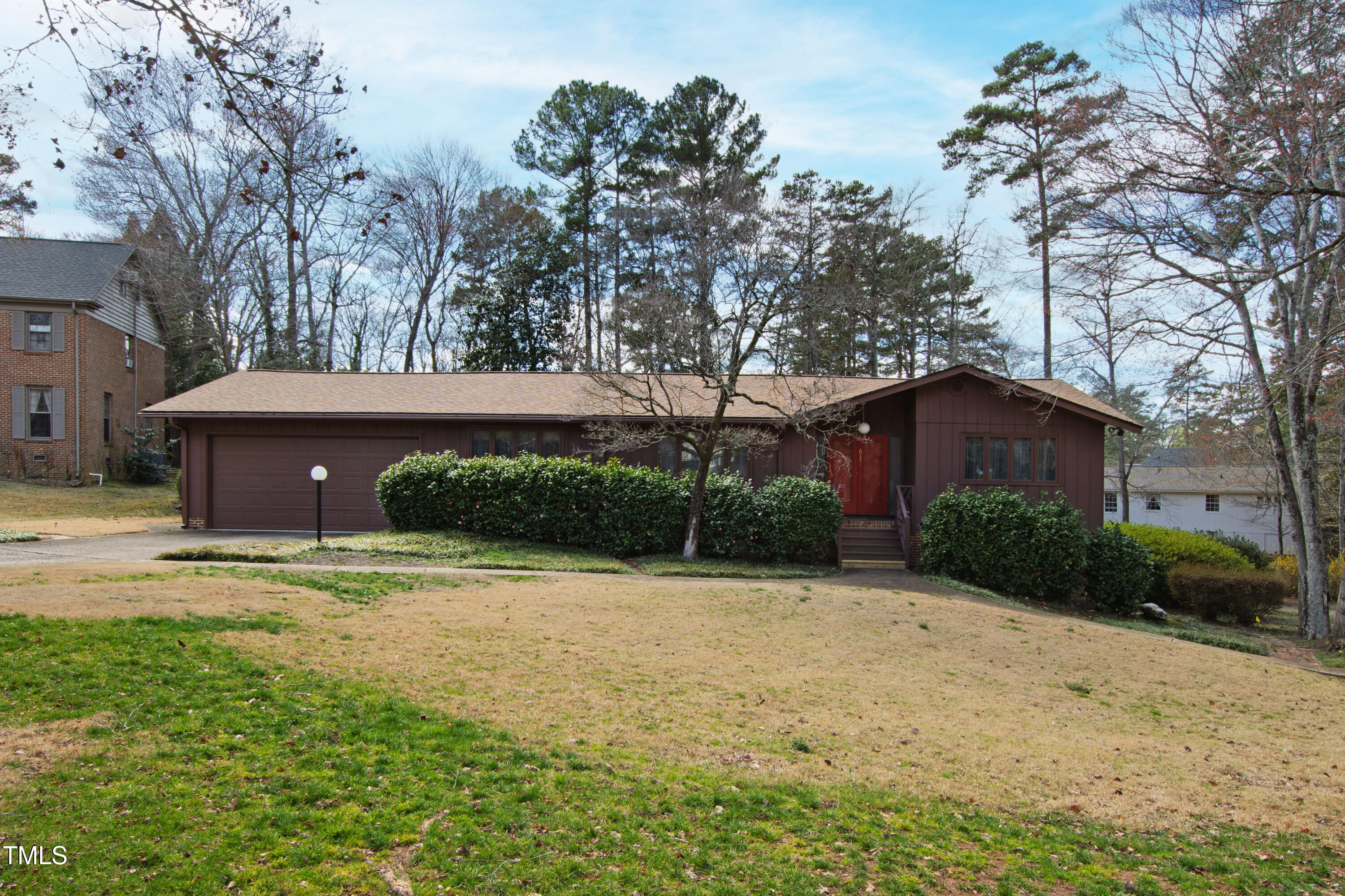 817 Glen Eden Drive Property Photo