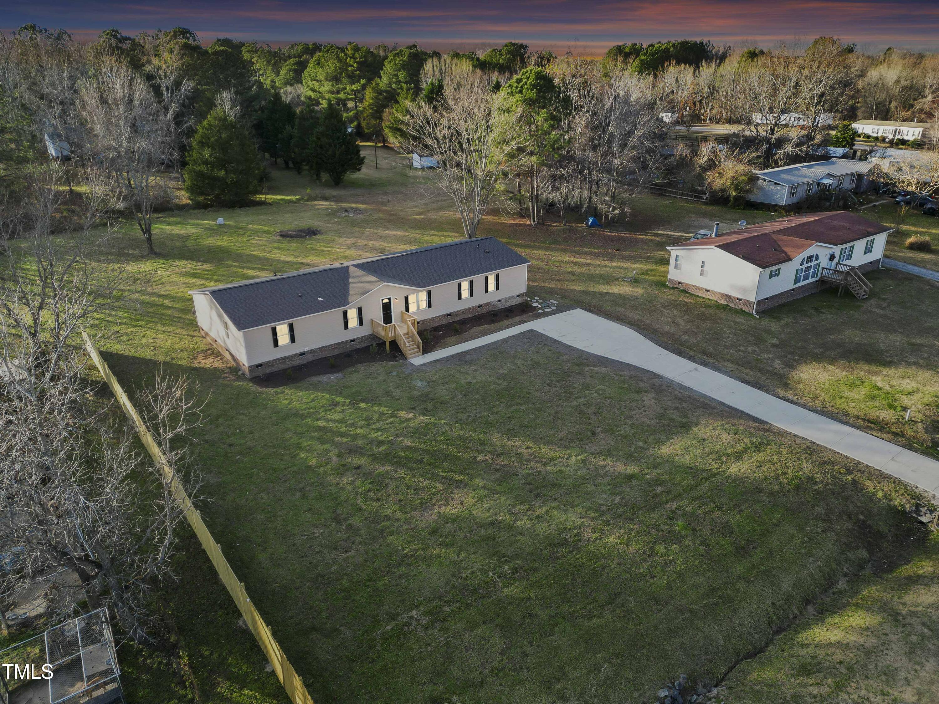 25 Eastwind Road Property Photo