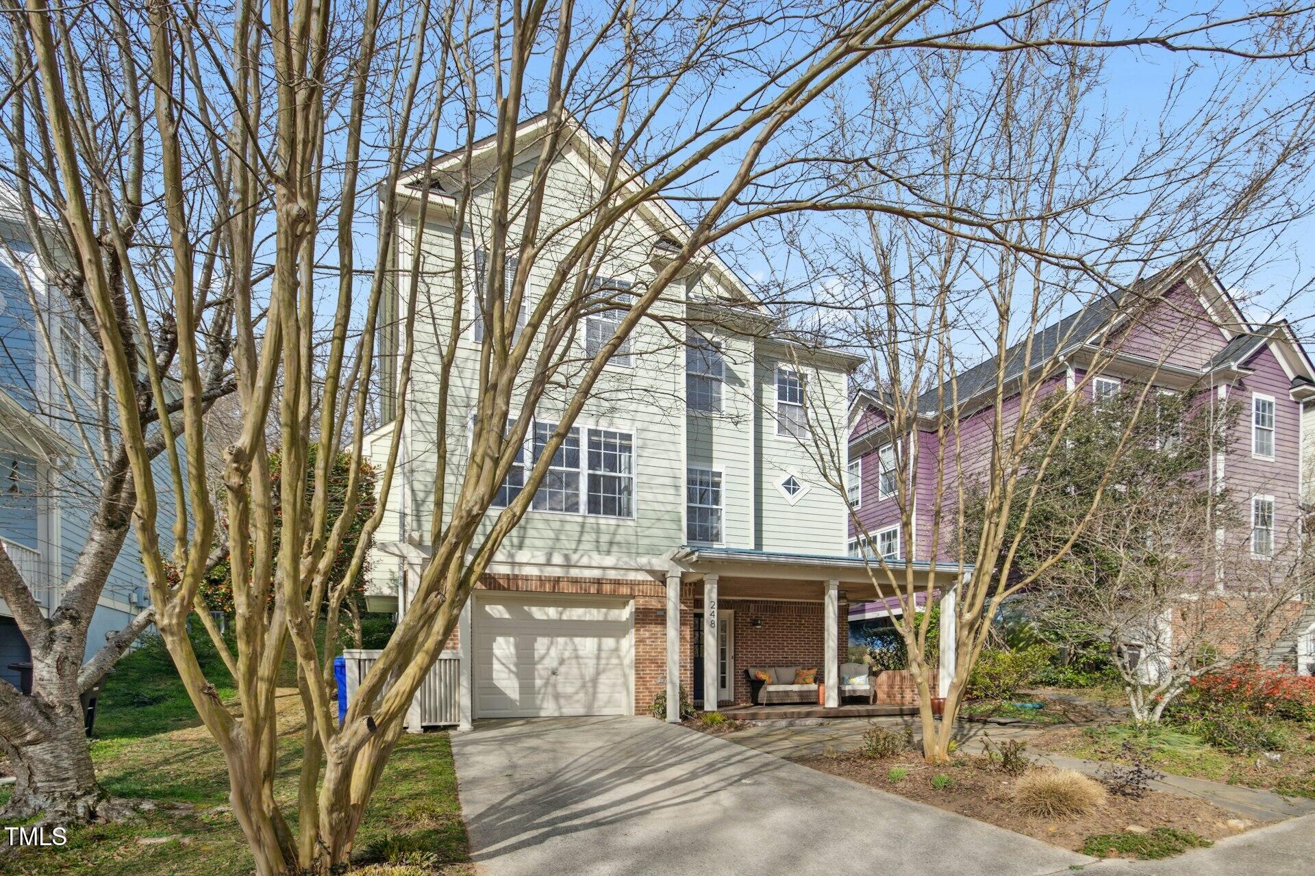 248 Sweet Bay Place Property Photo 3