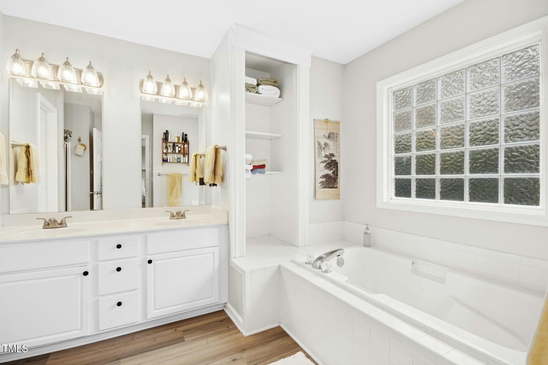 248 Sweet Bay Place Property Photo 24
