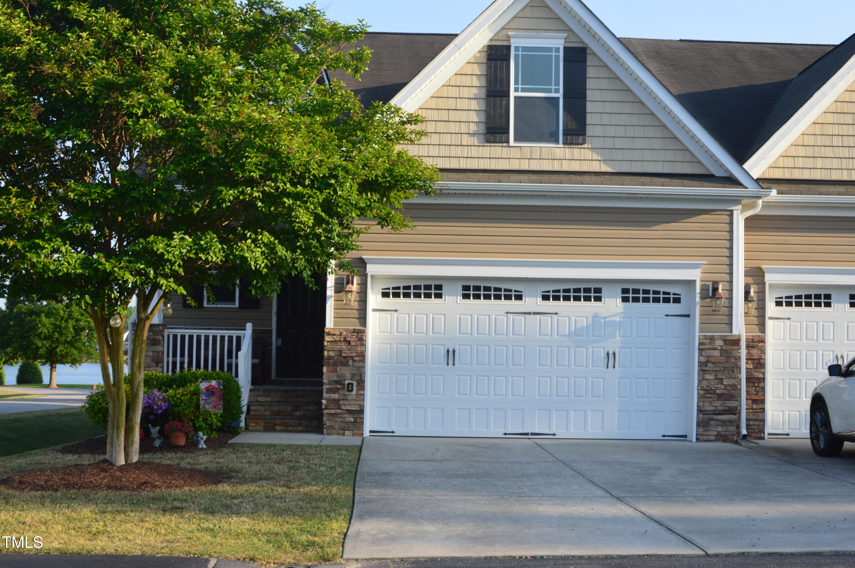 63 Radcliffe Court Property Photo
