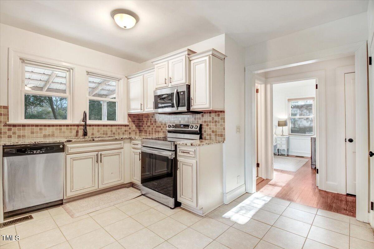 1507 E Elm Street Property Photo 9