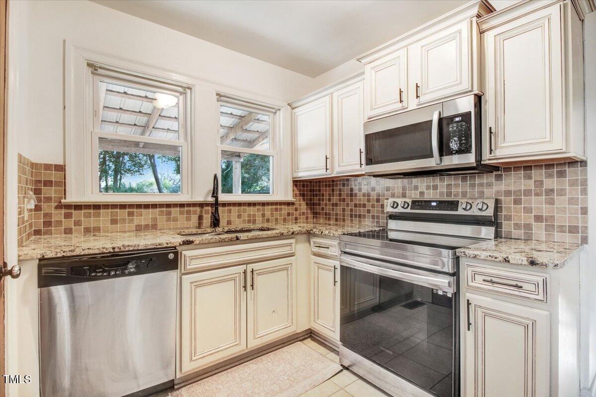 1507 E Elm Street Property Photo 10
