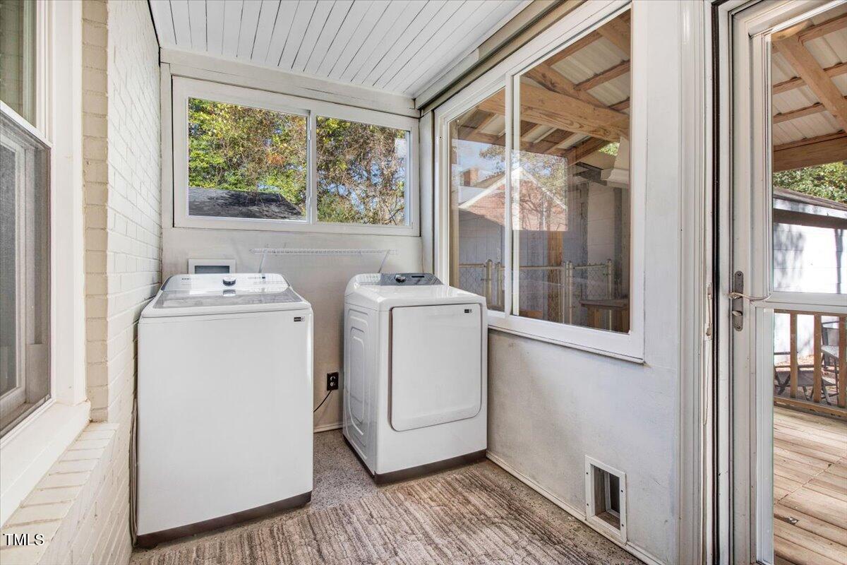 1507 E Elm Street Property Photo 17