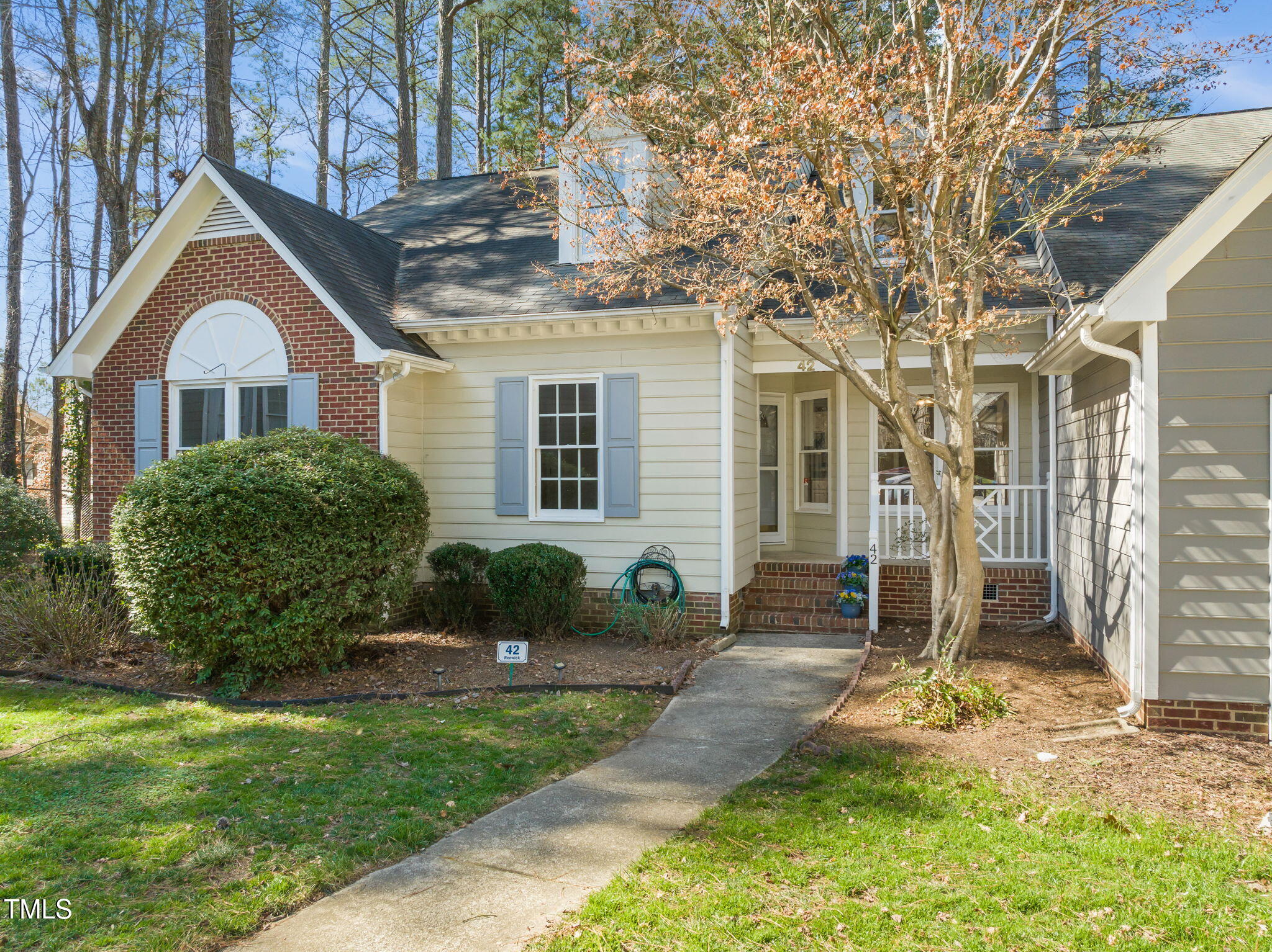 42 Renwick Court Property Photo