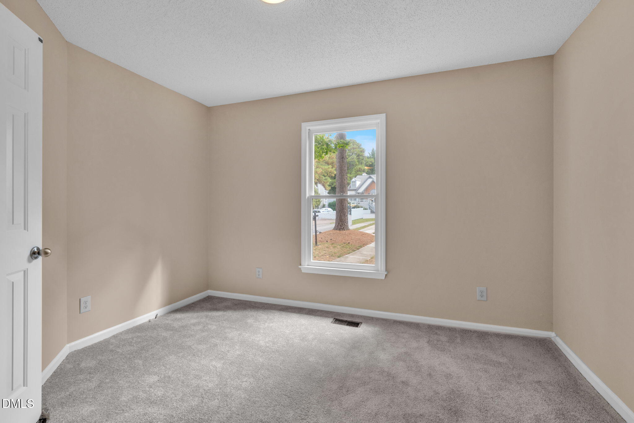 42 Renwick Court Property Photo 25