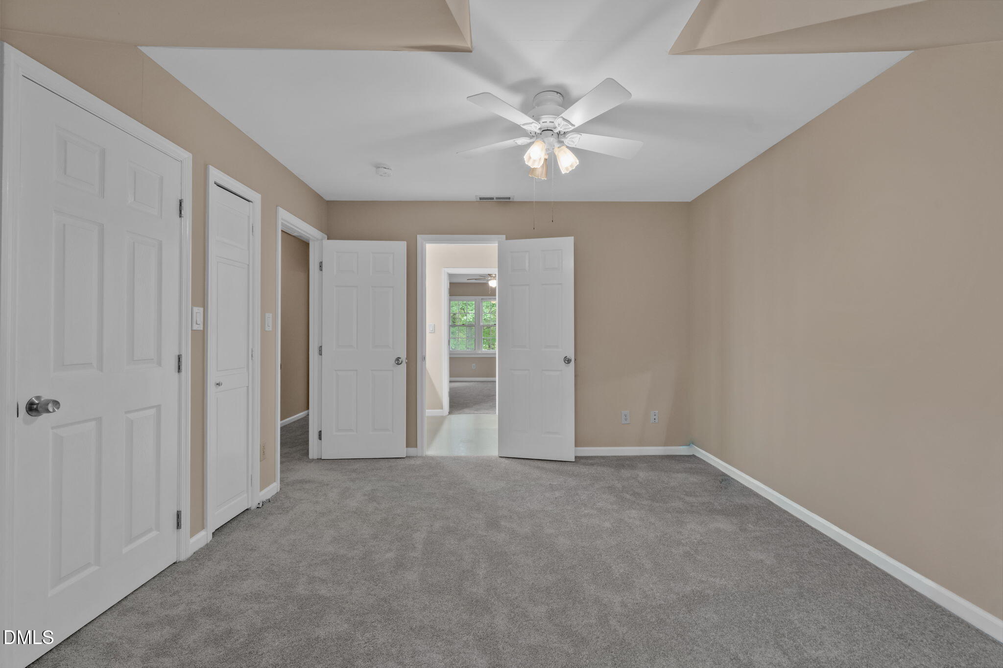 42 Renwick Court Property Photo 35