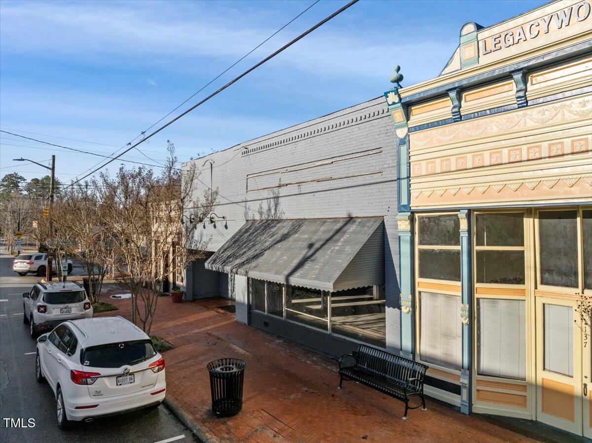 139 S Main Street Property Photo 4