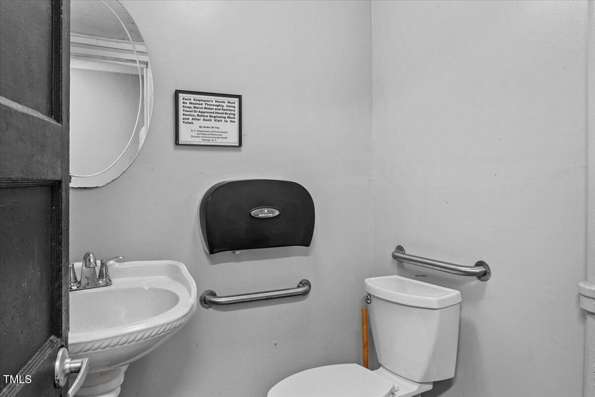 139 S Main Street Property Photo 27