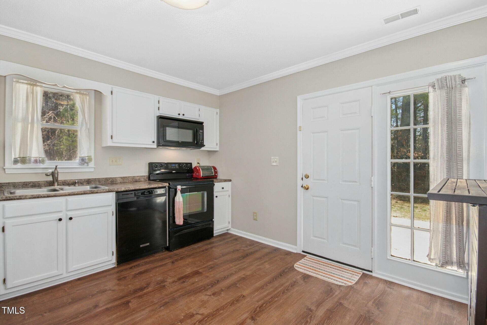 20 Sunflower Court Property Photo 13