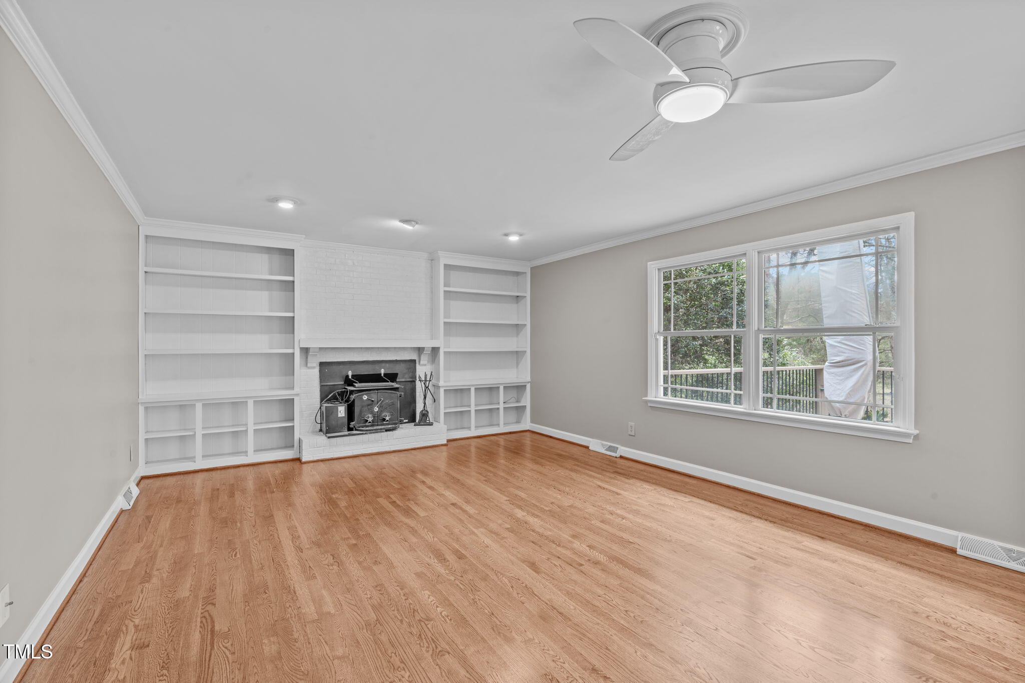 8801 Lakewood Drive Property Photo 26