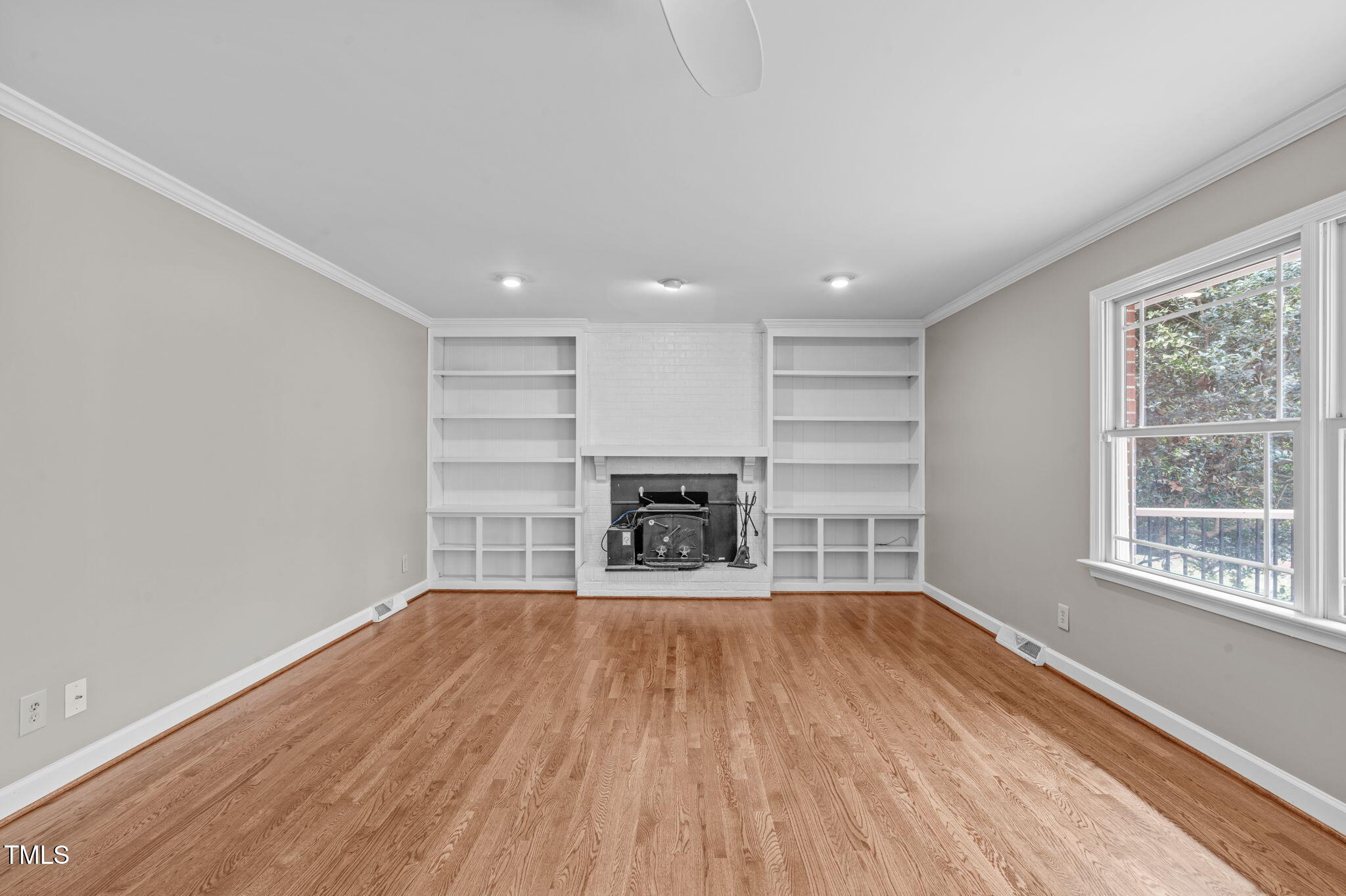 8801 Lakewood Drive Property Photo 27