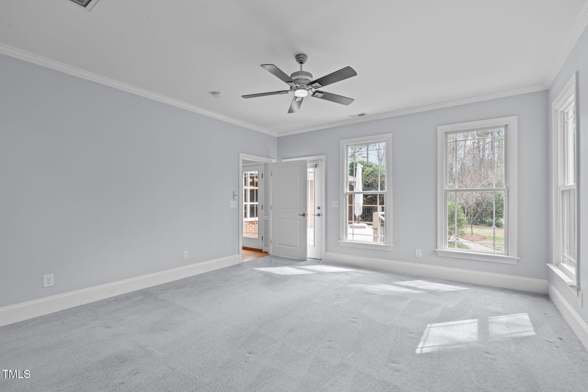 8801 Lakewood Drive Property Photo 29