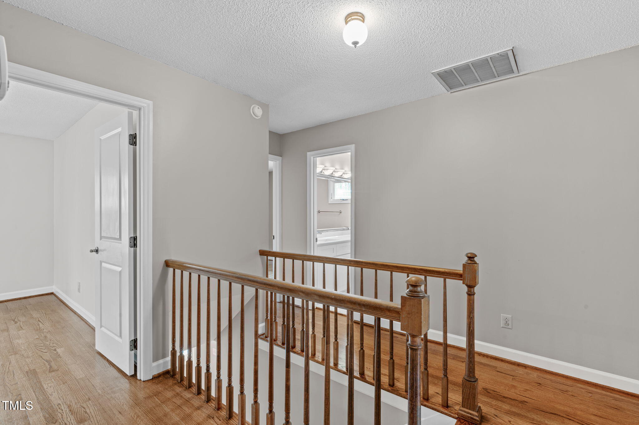 8801 Lakewood Drive Property Photo 40
