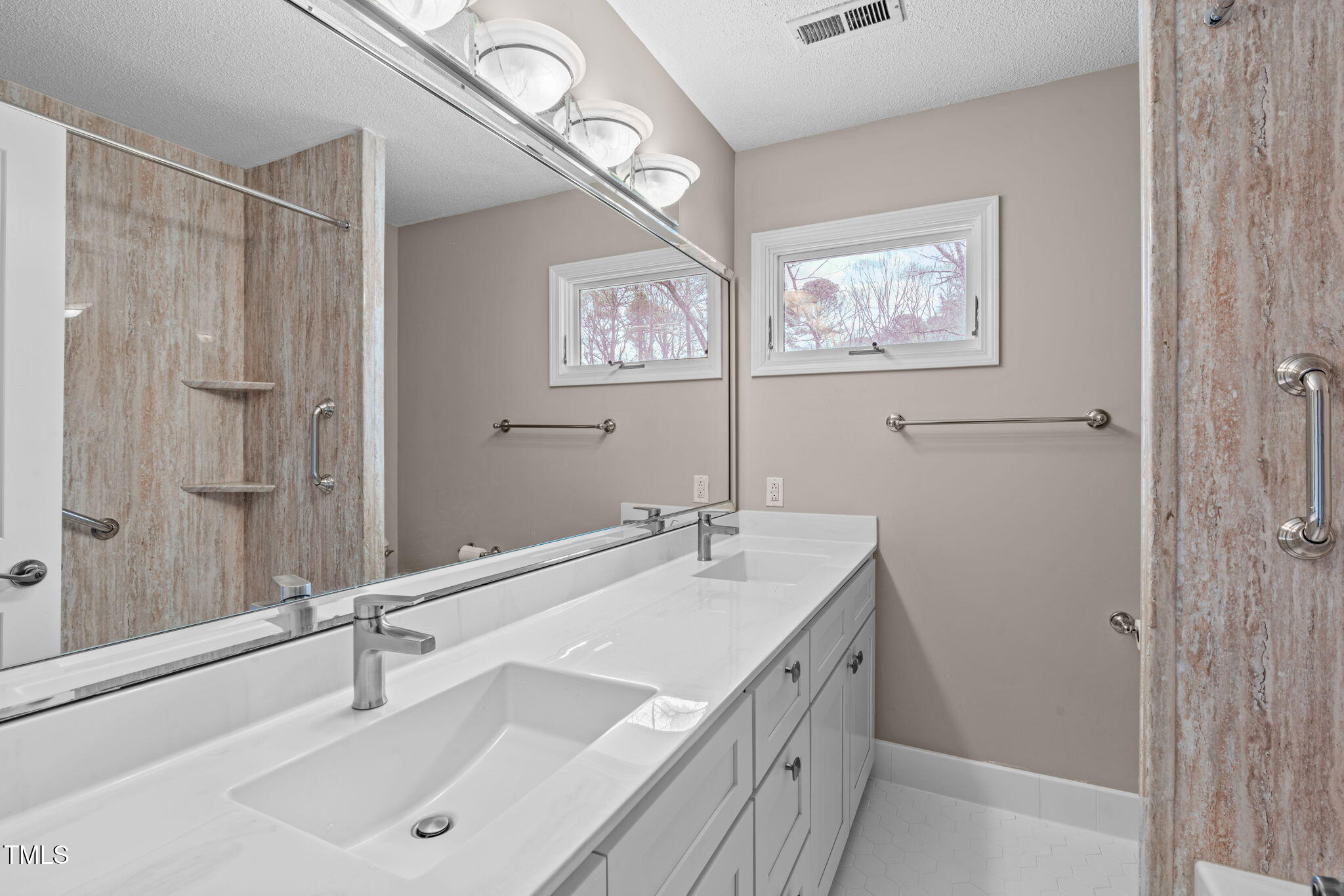 8801 Lakewood Drive Property Photo 48