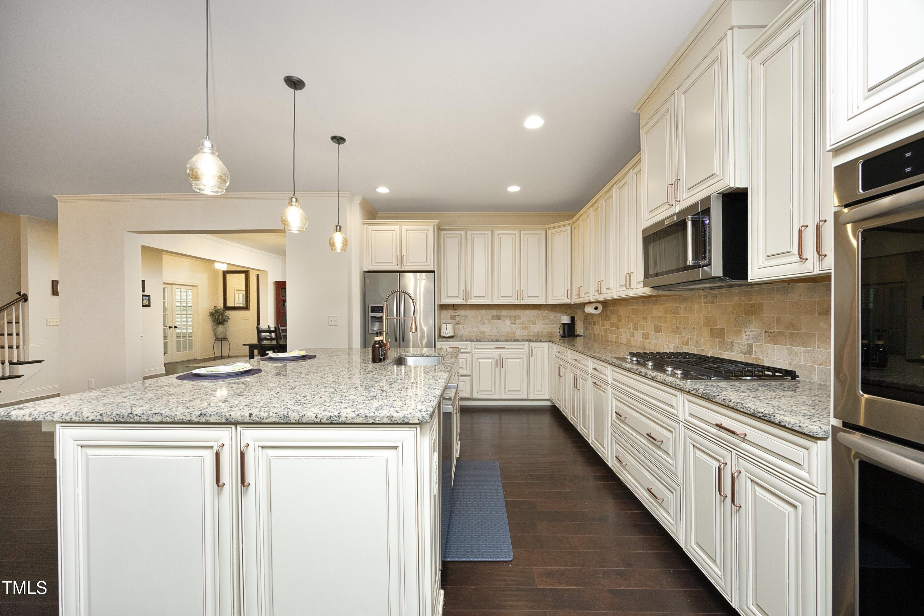 156 Stoney Creek Way Property Photo 8
