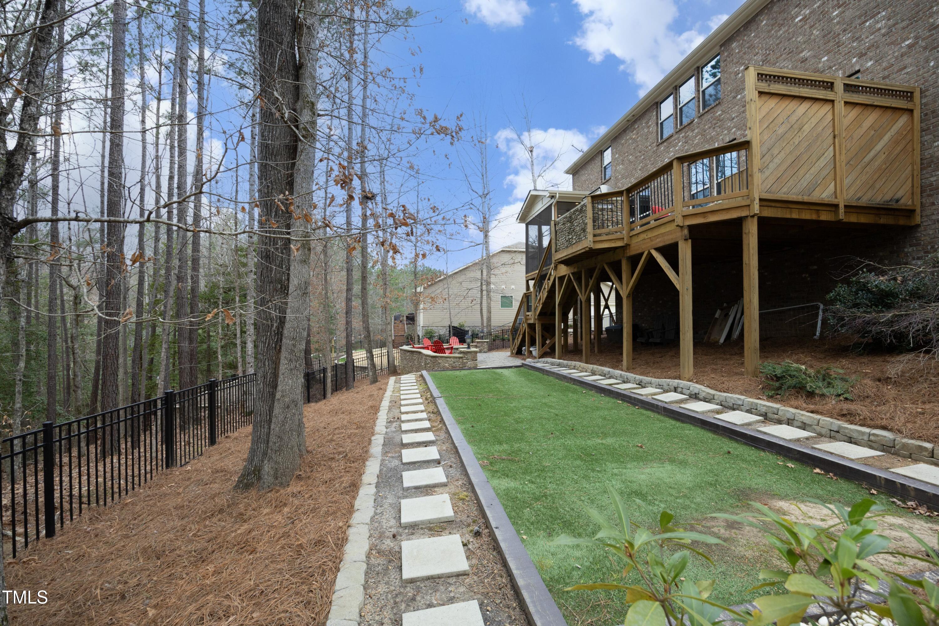 156 Stoney Creek Way Property Photo 43
