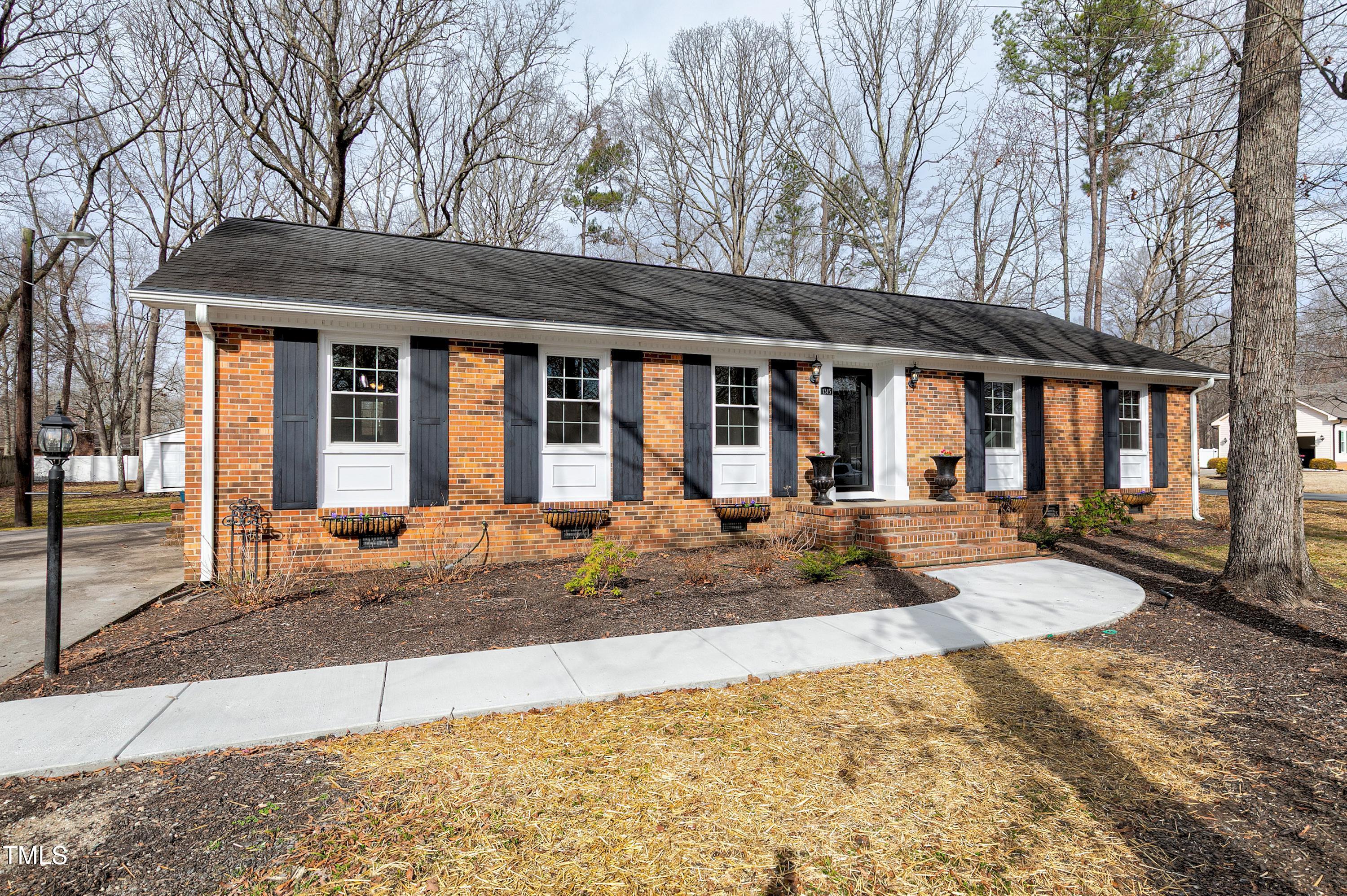 1315 Shady Lane Property Photo