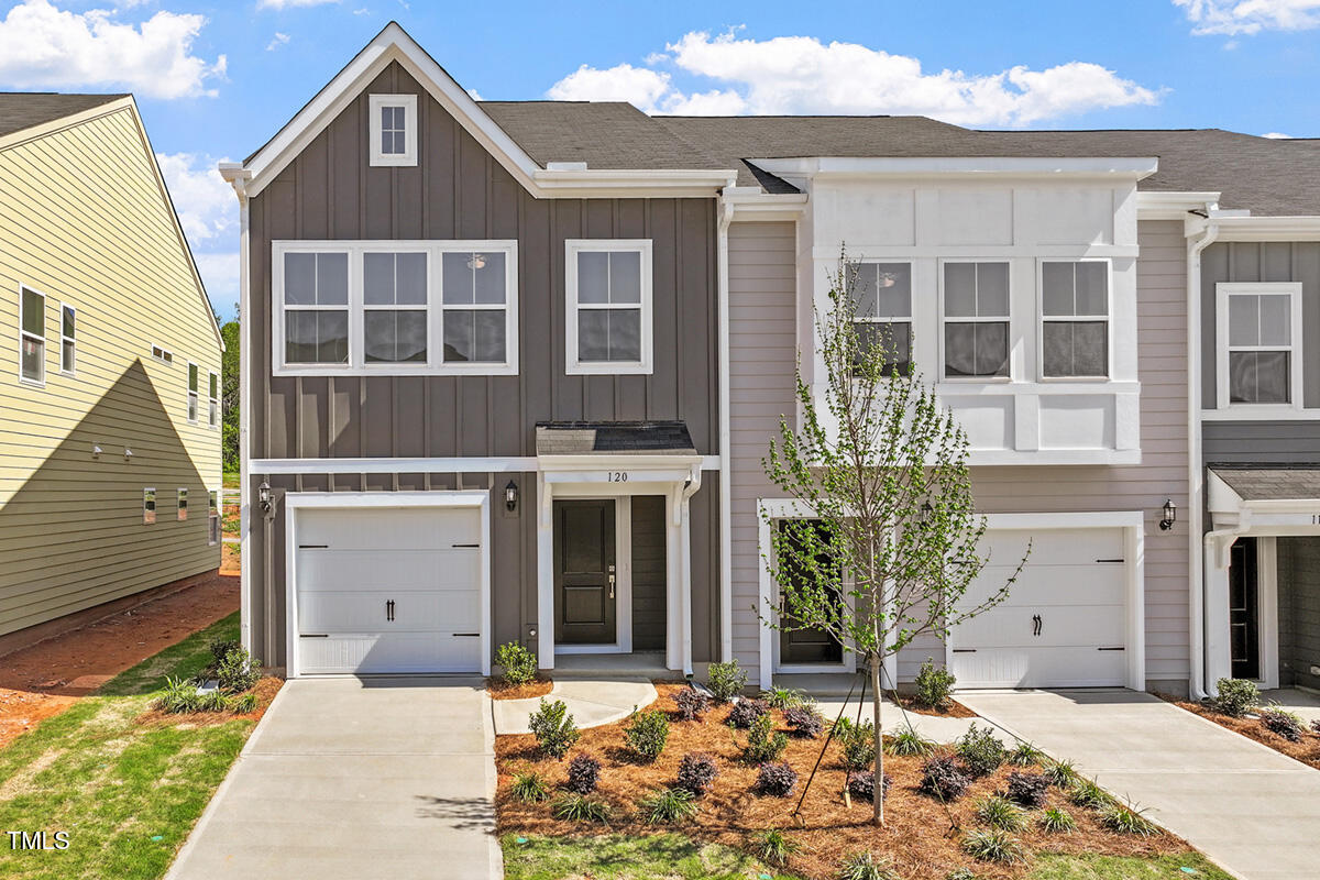 120 Central Townes Way # 292 Property Photo