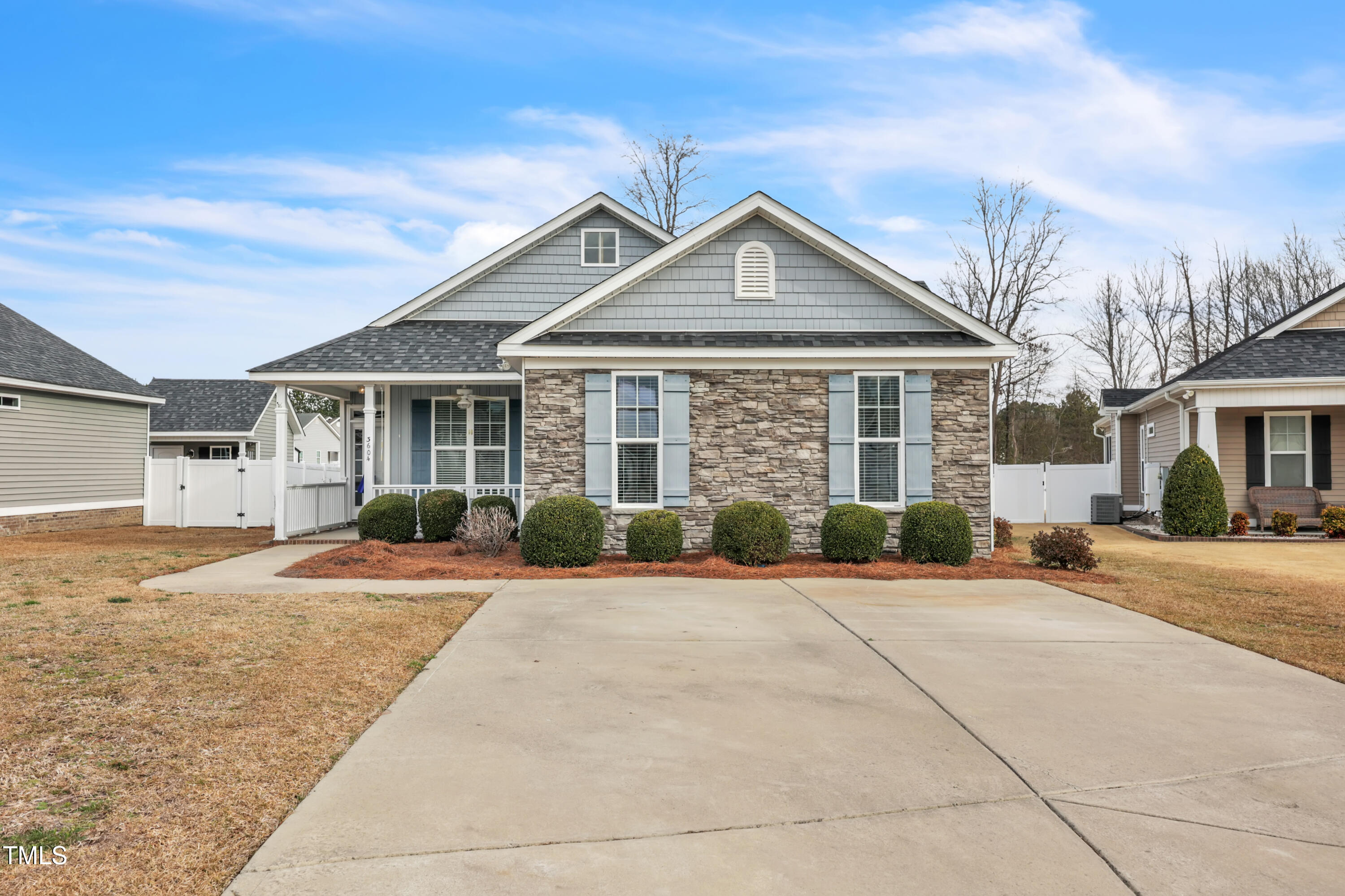 3604 Country Club Drive Nw Property Photo