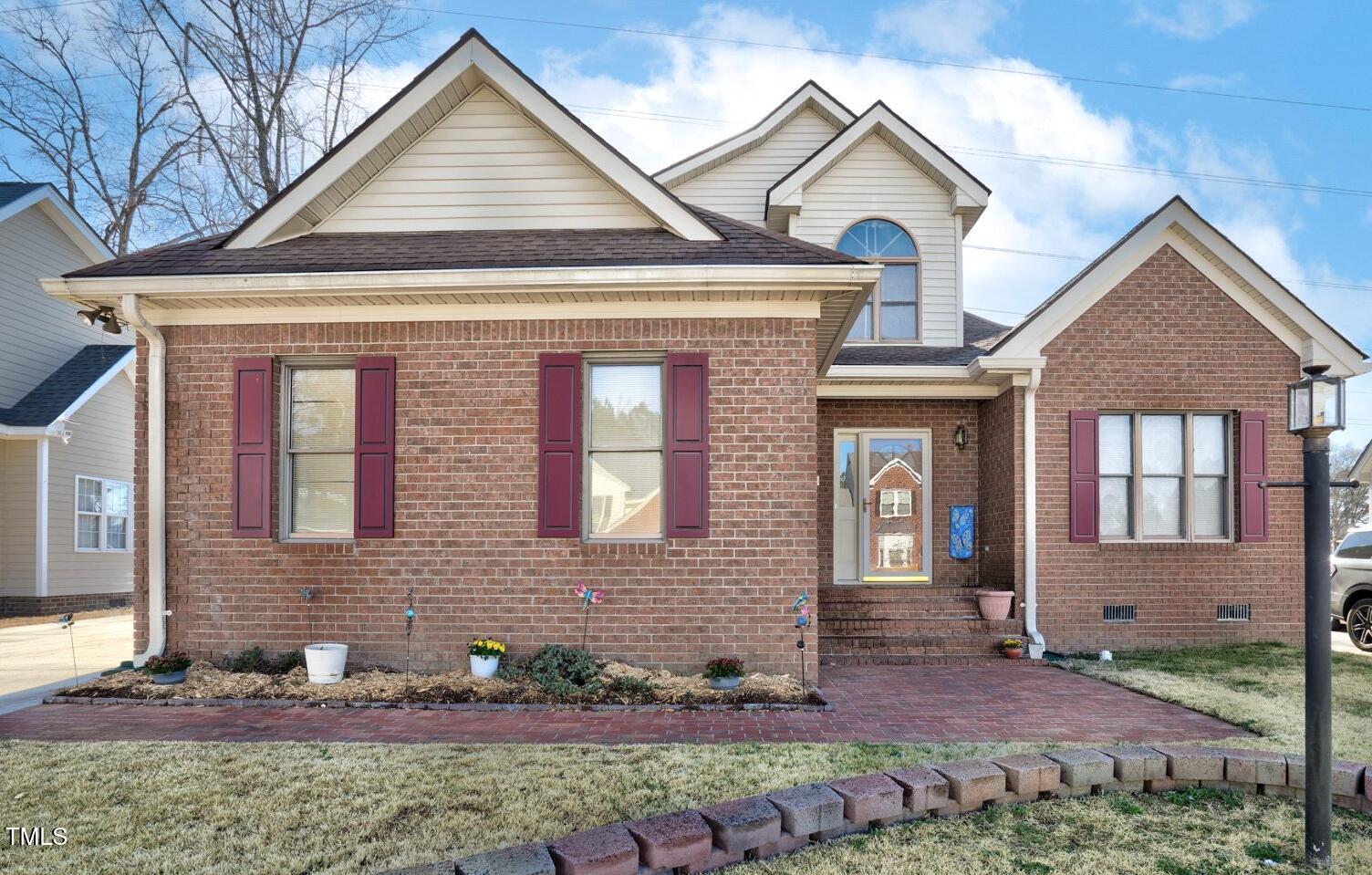 Nash- Red Oak Real Estate Listings Main Image