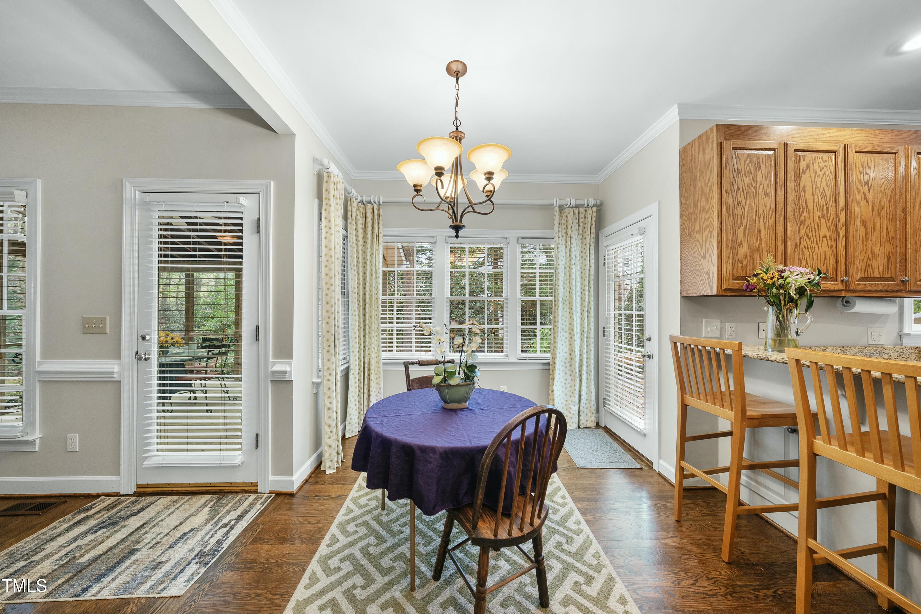 1007 Surry Dale Court Property Photo 18