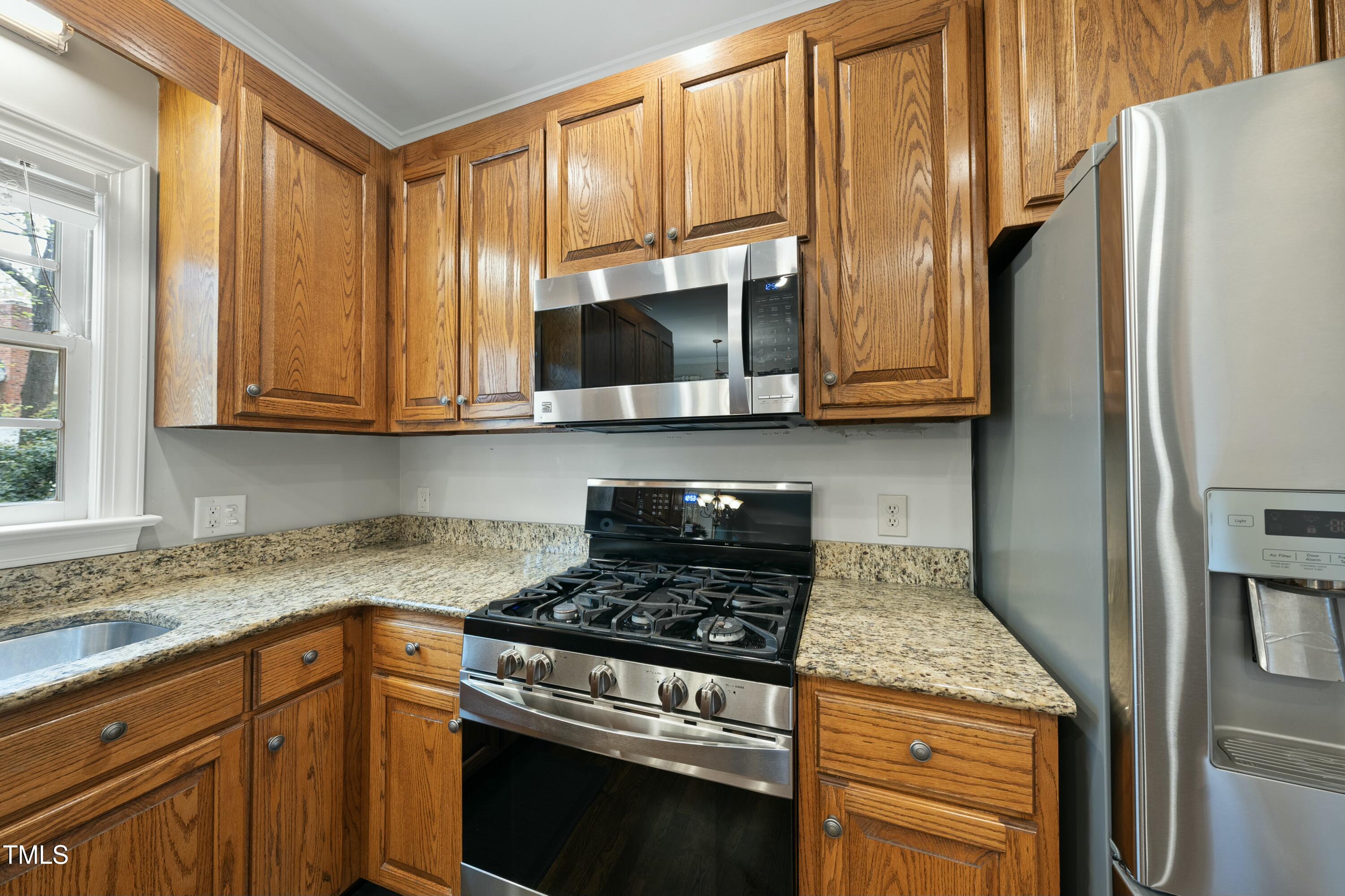 1007 Surry Dale Court Property Photo 22