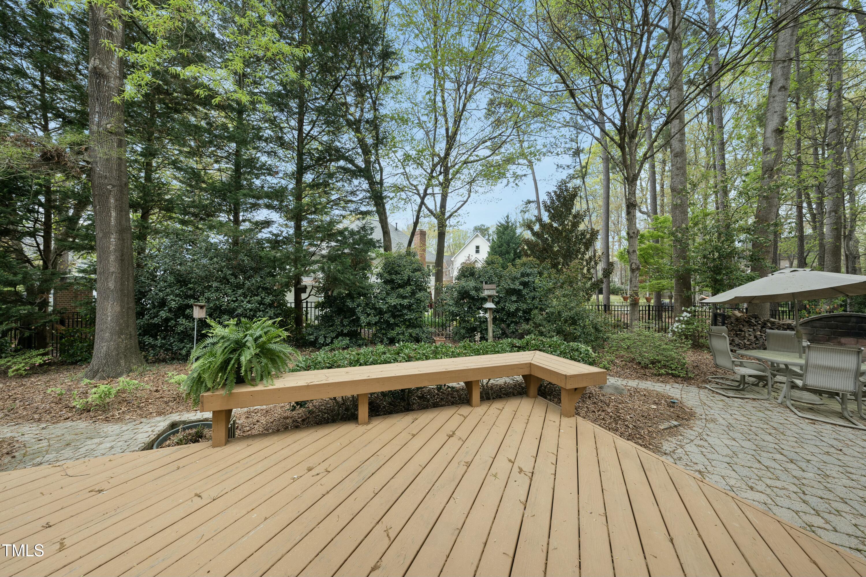 1007 Surry Dale Court Property Photo 26