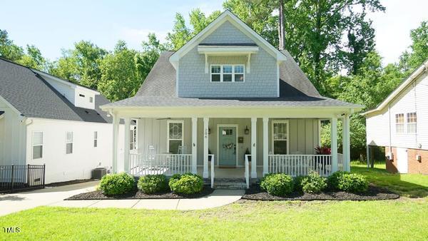 206 Pine Street Property Photo