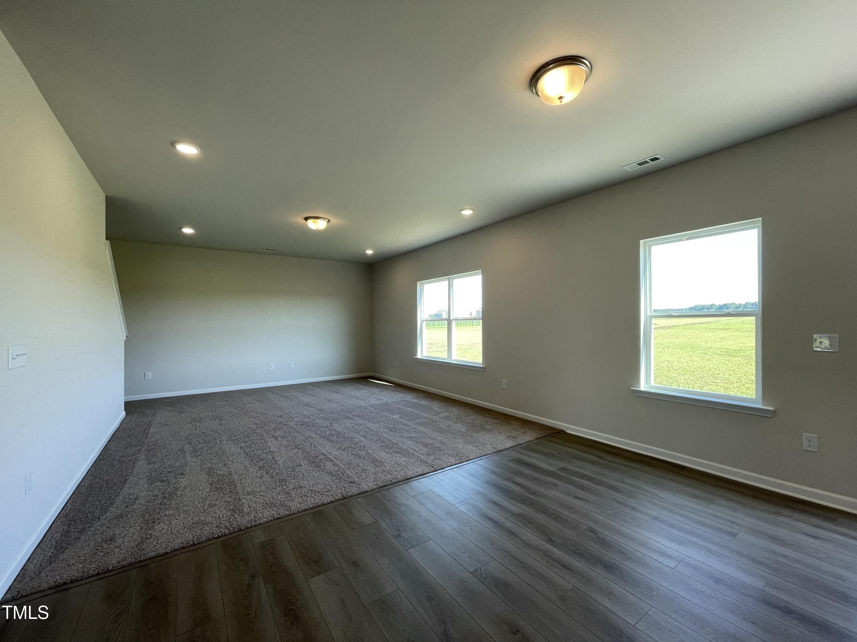 131 E Victory View. Terrace Property Photo 10