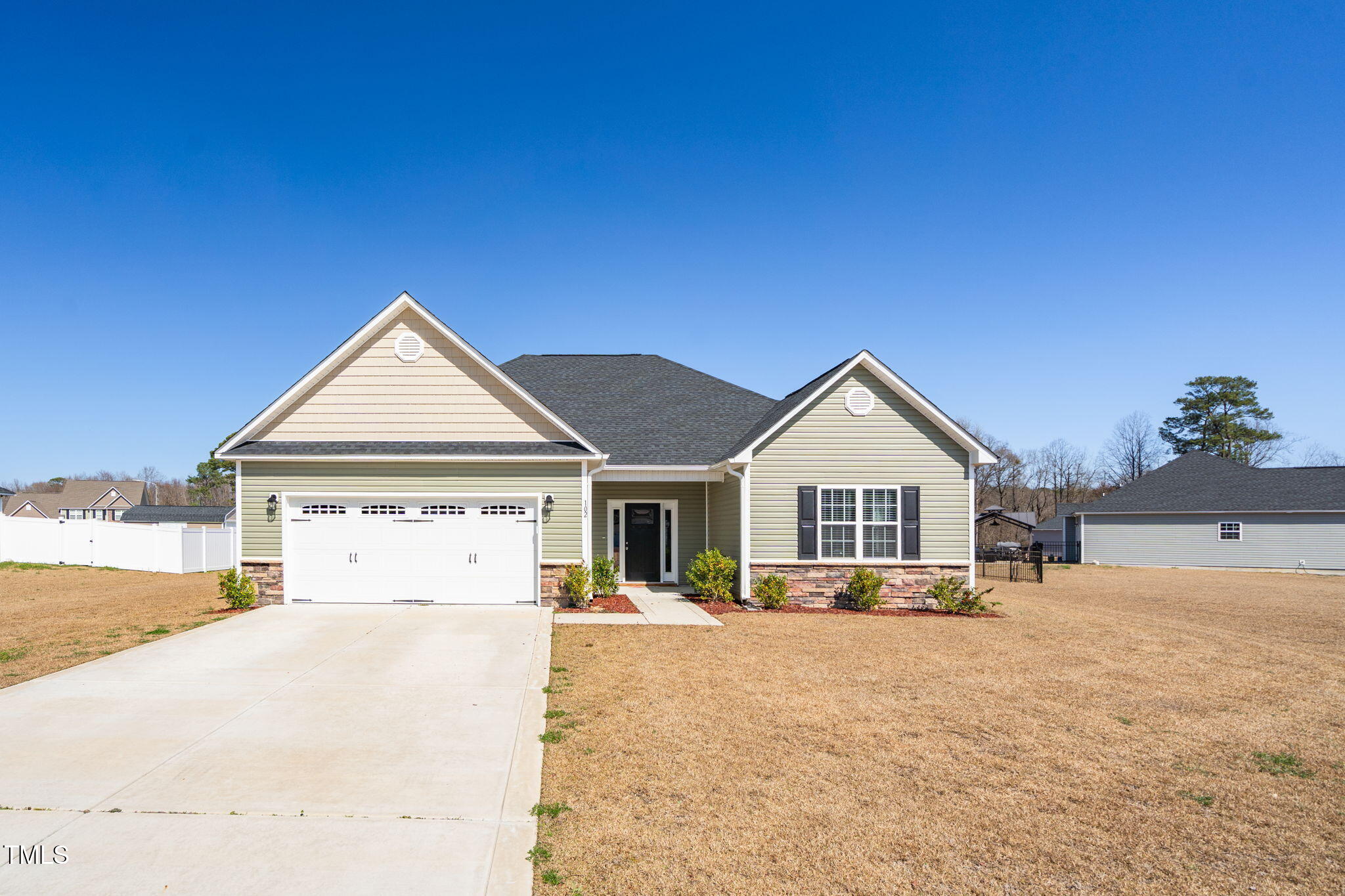 102 Gabor Lane Property Photo
